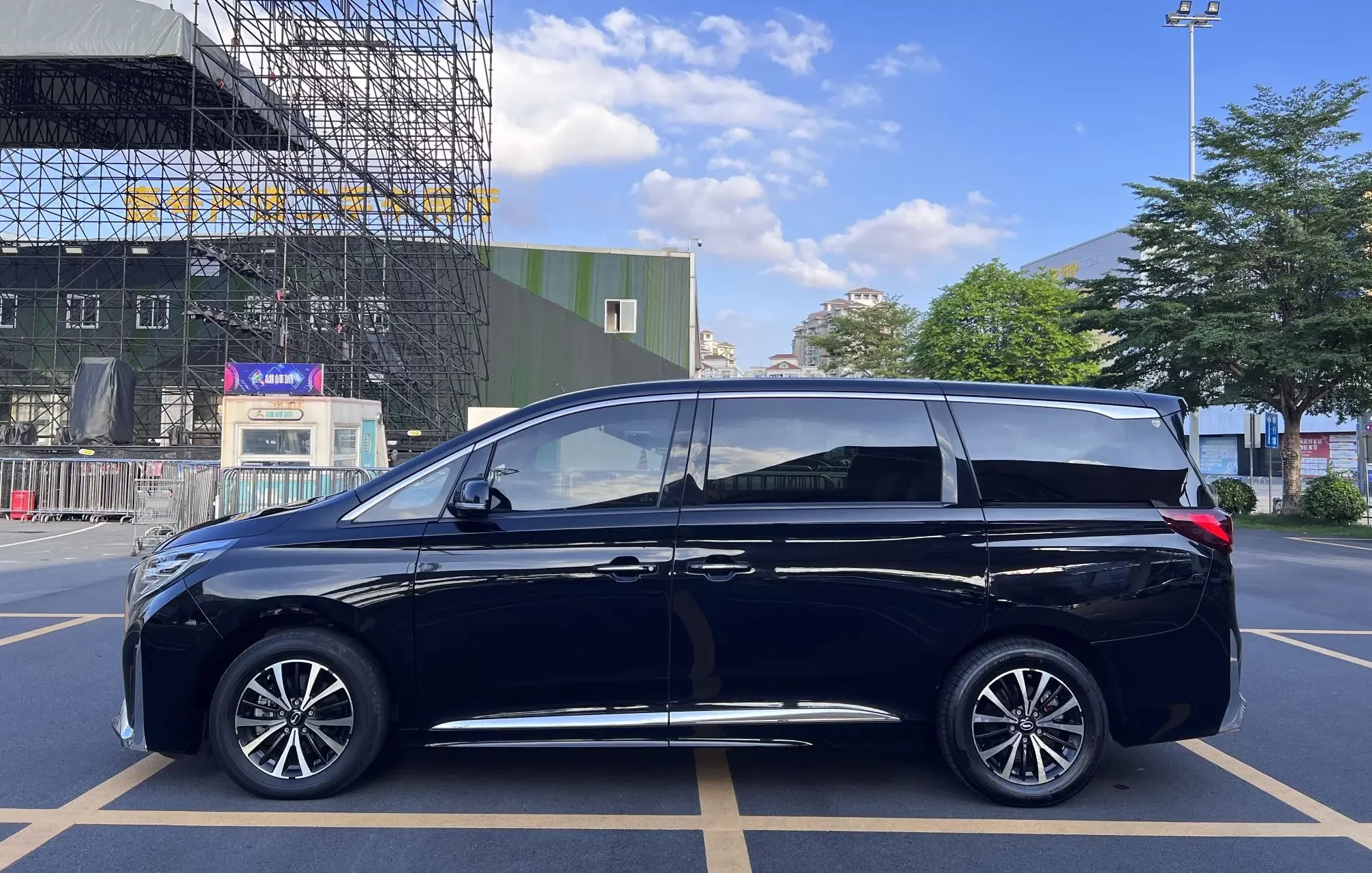 GAC Trumpchi M8