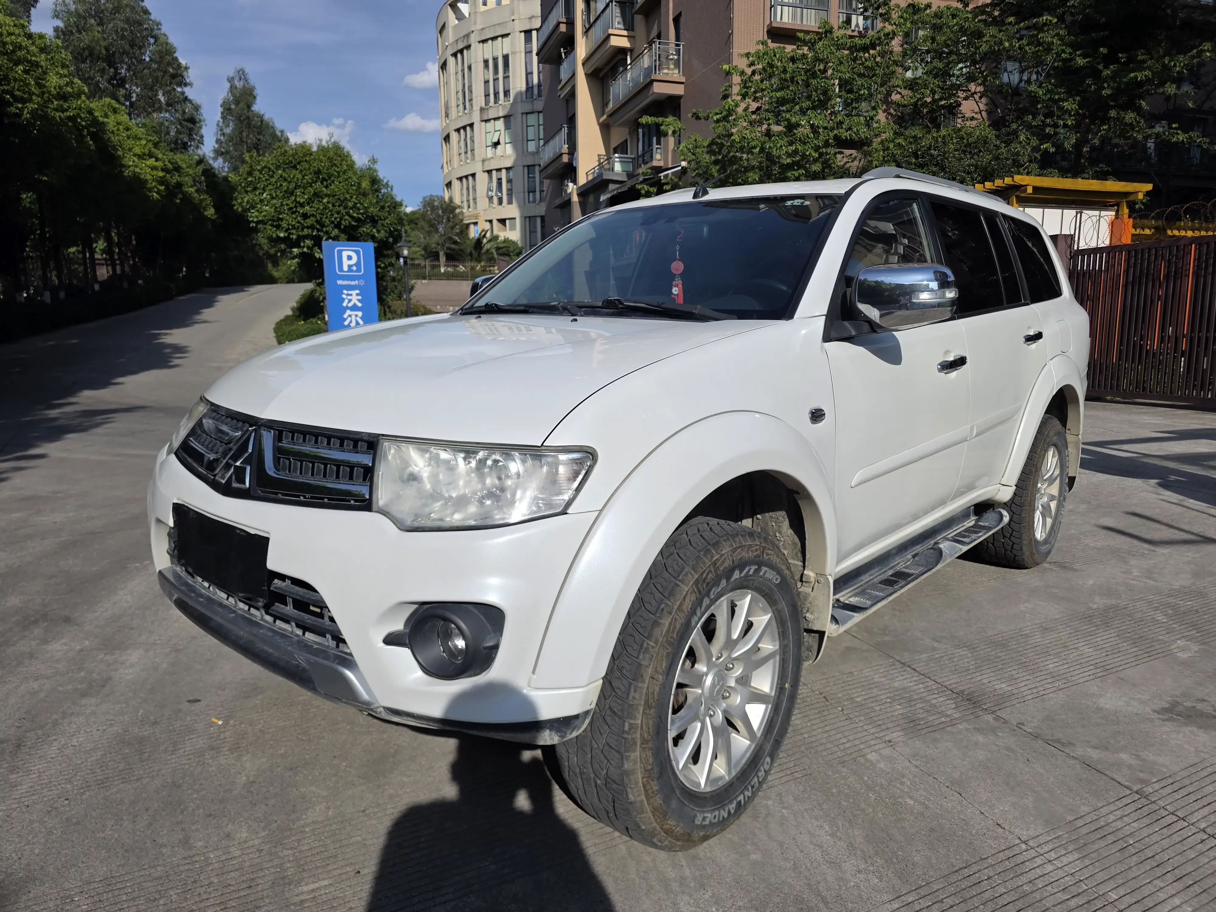 Mitsubishi Pajero Jinchang