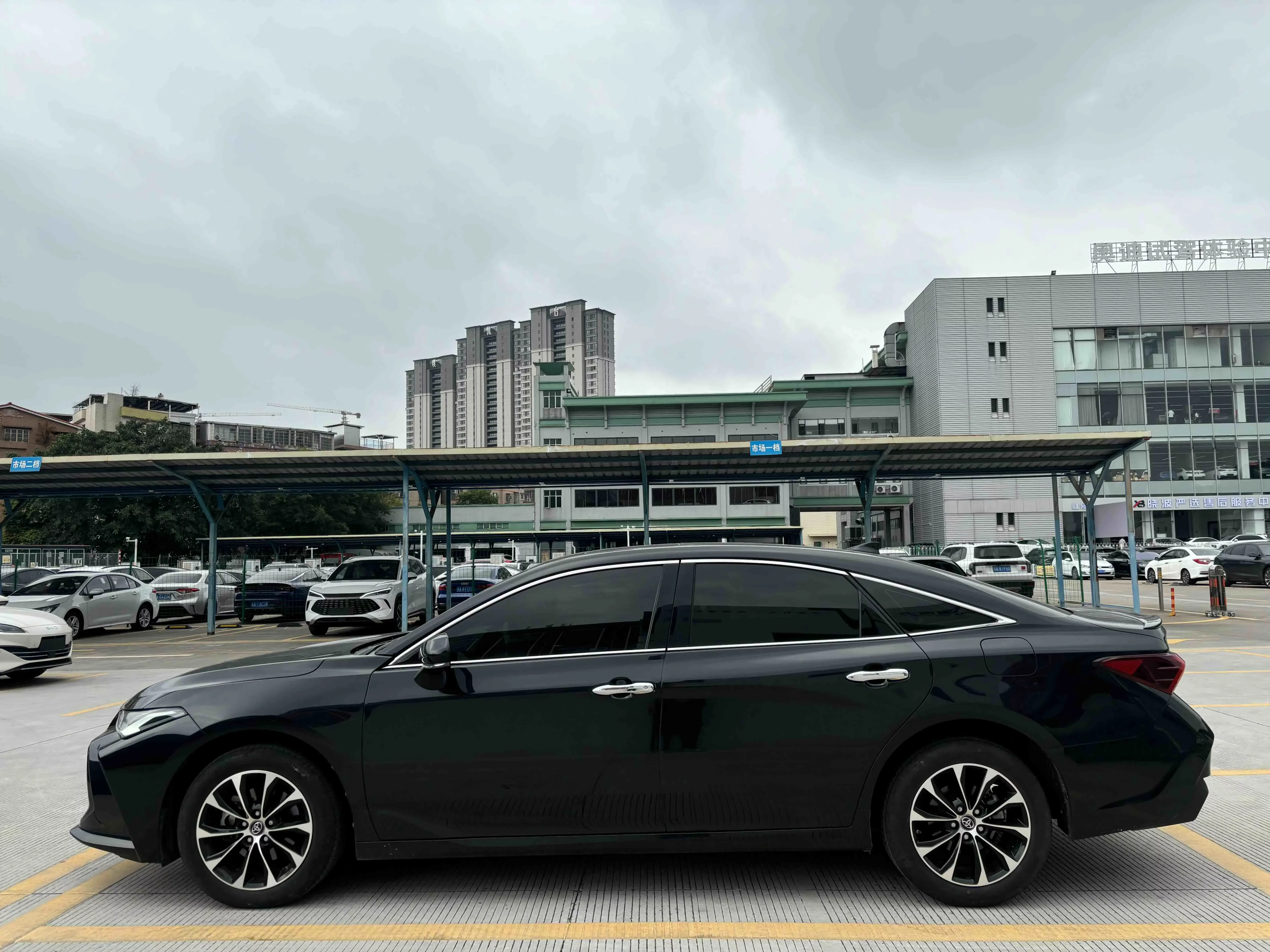 Toyota Avalon