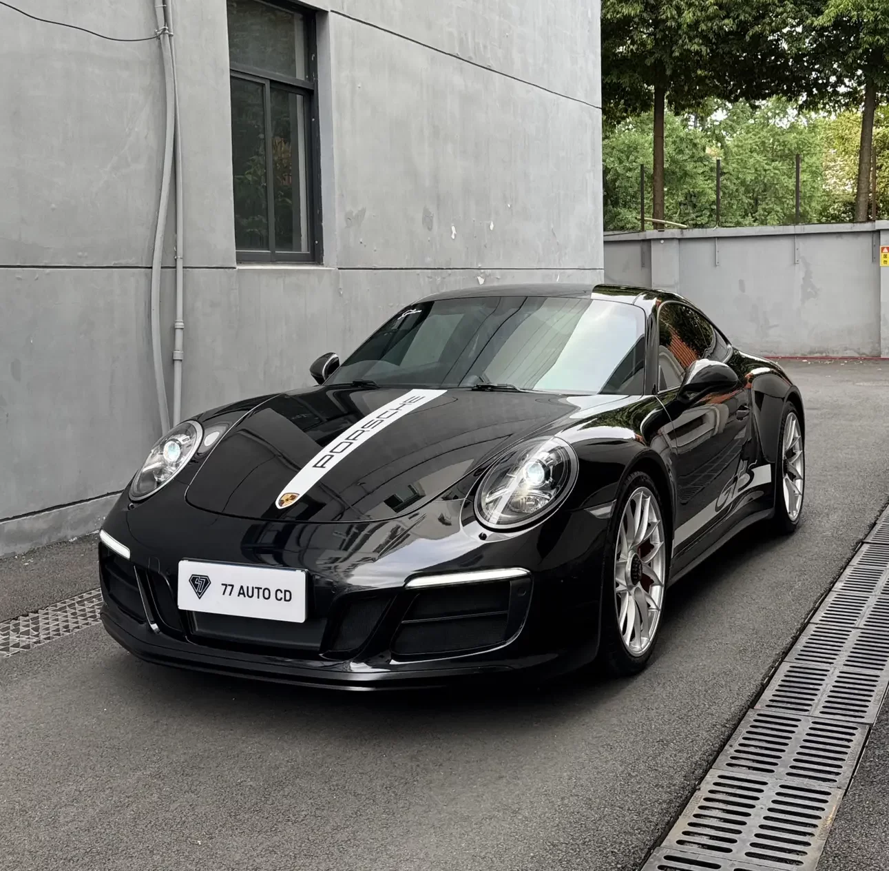 Porsche 911