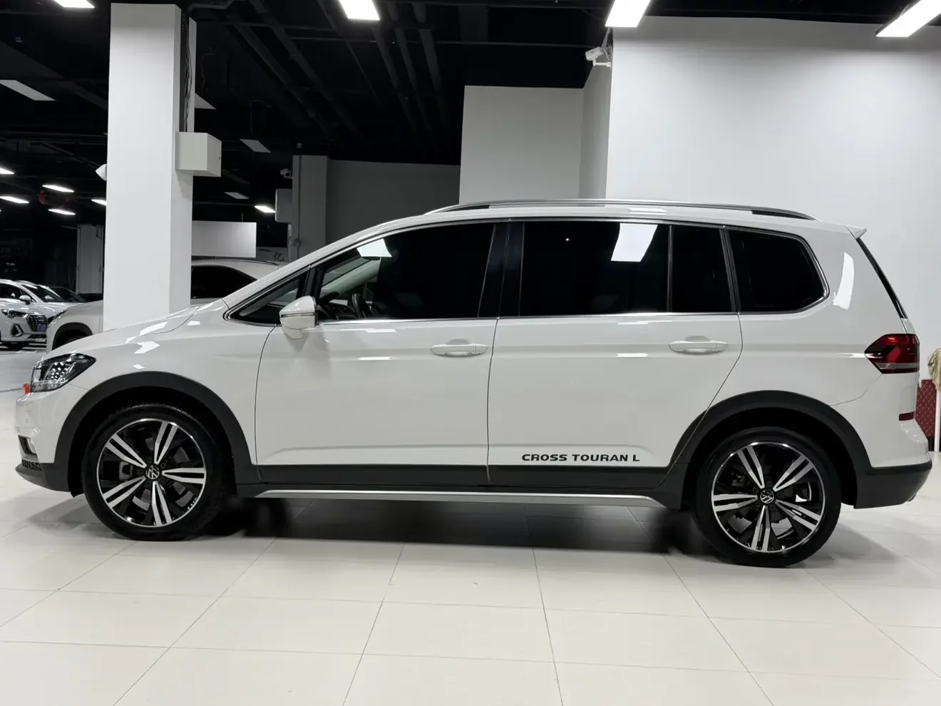 Volkswagen Touran L