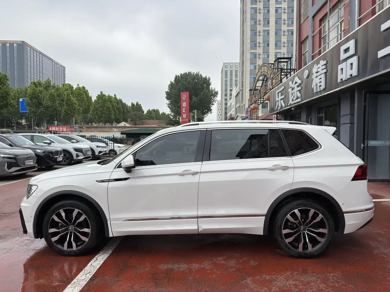 Volkswagen Tiguan L