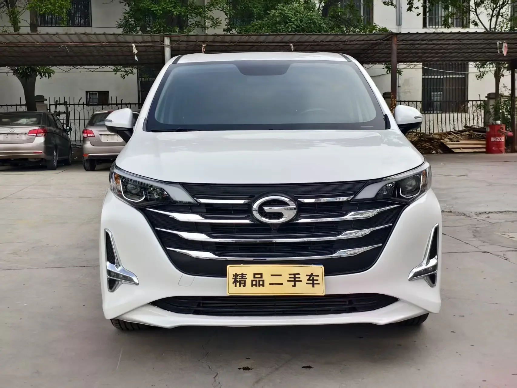 GAC Trumpchi M6  из Китая
