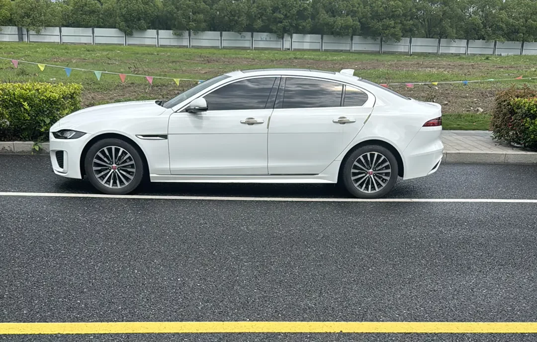 Jaguar XEL