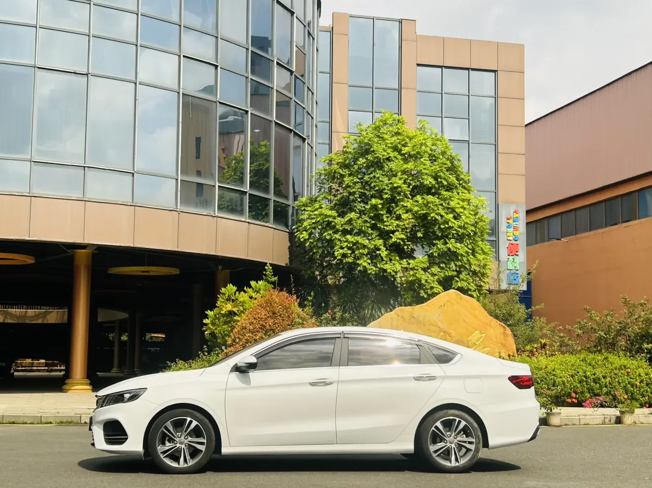 Geely Binrui