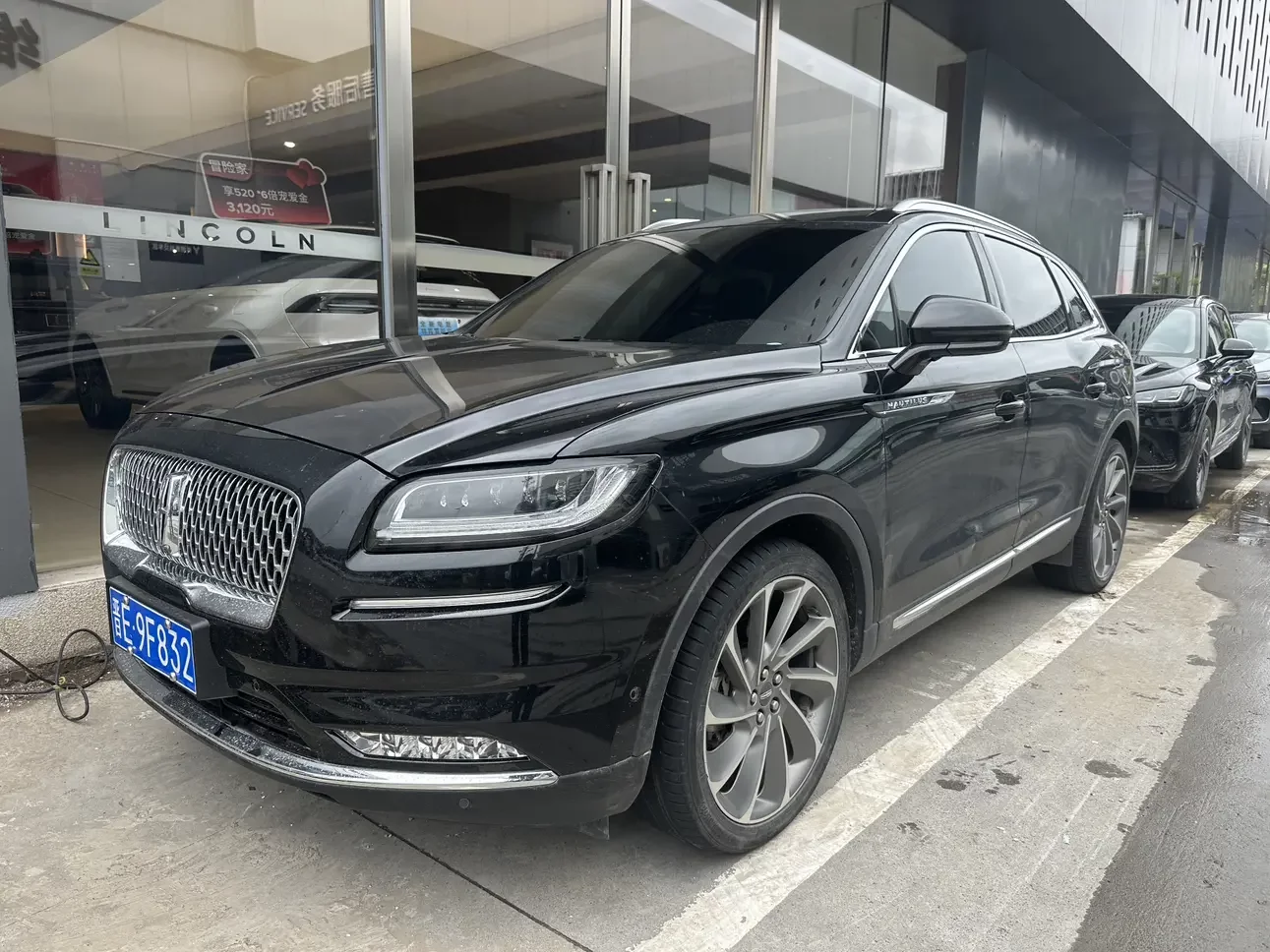 Lincoln navigator