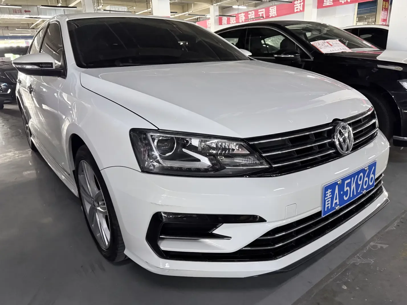 Volkswagen Sagitar