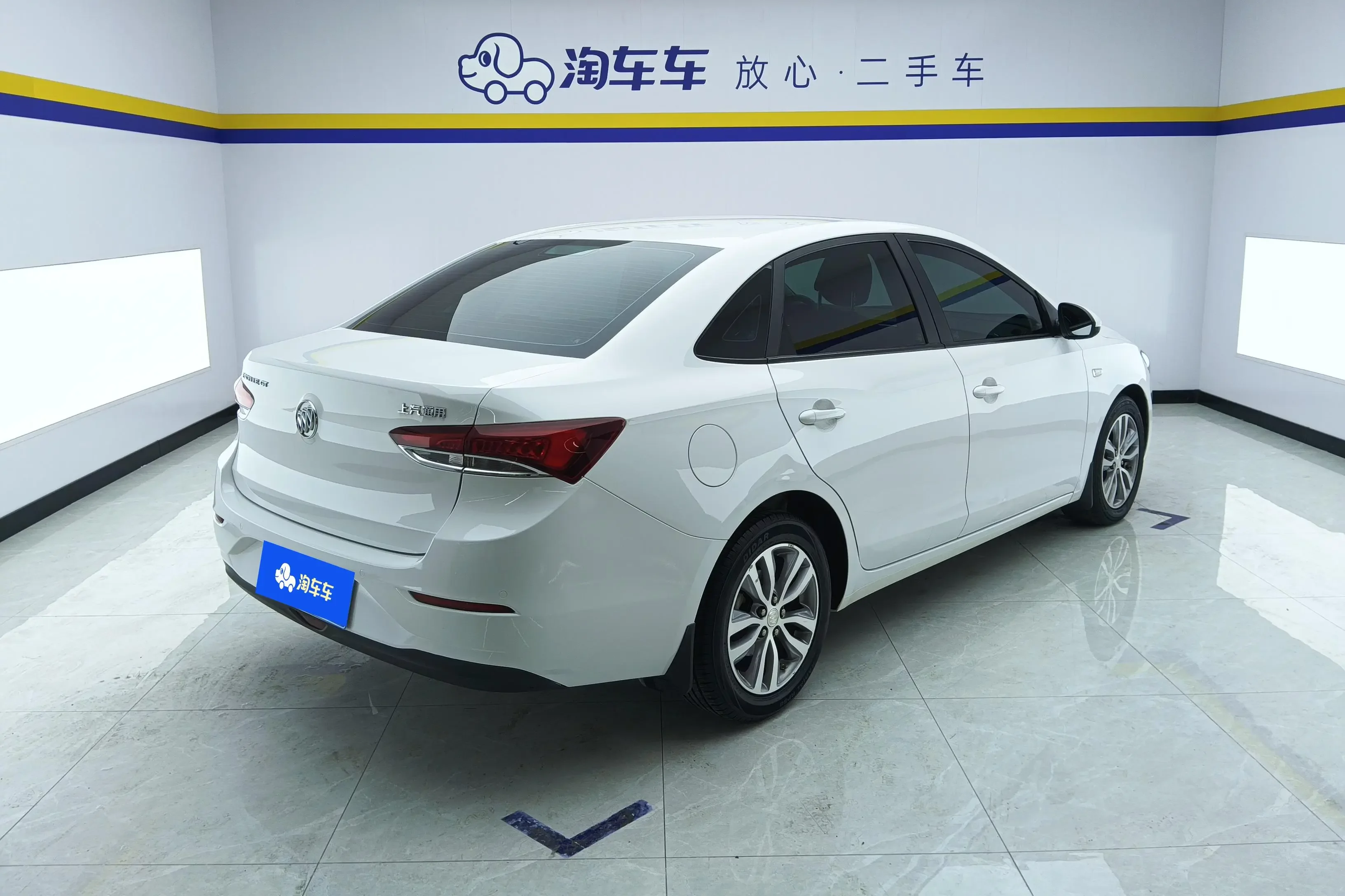 Buick Yinglang