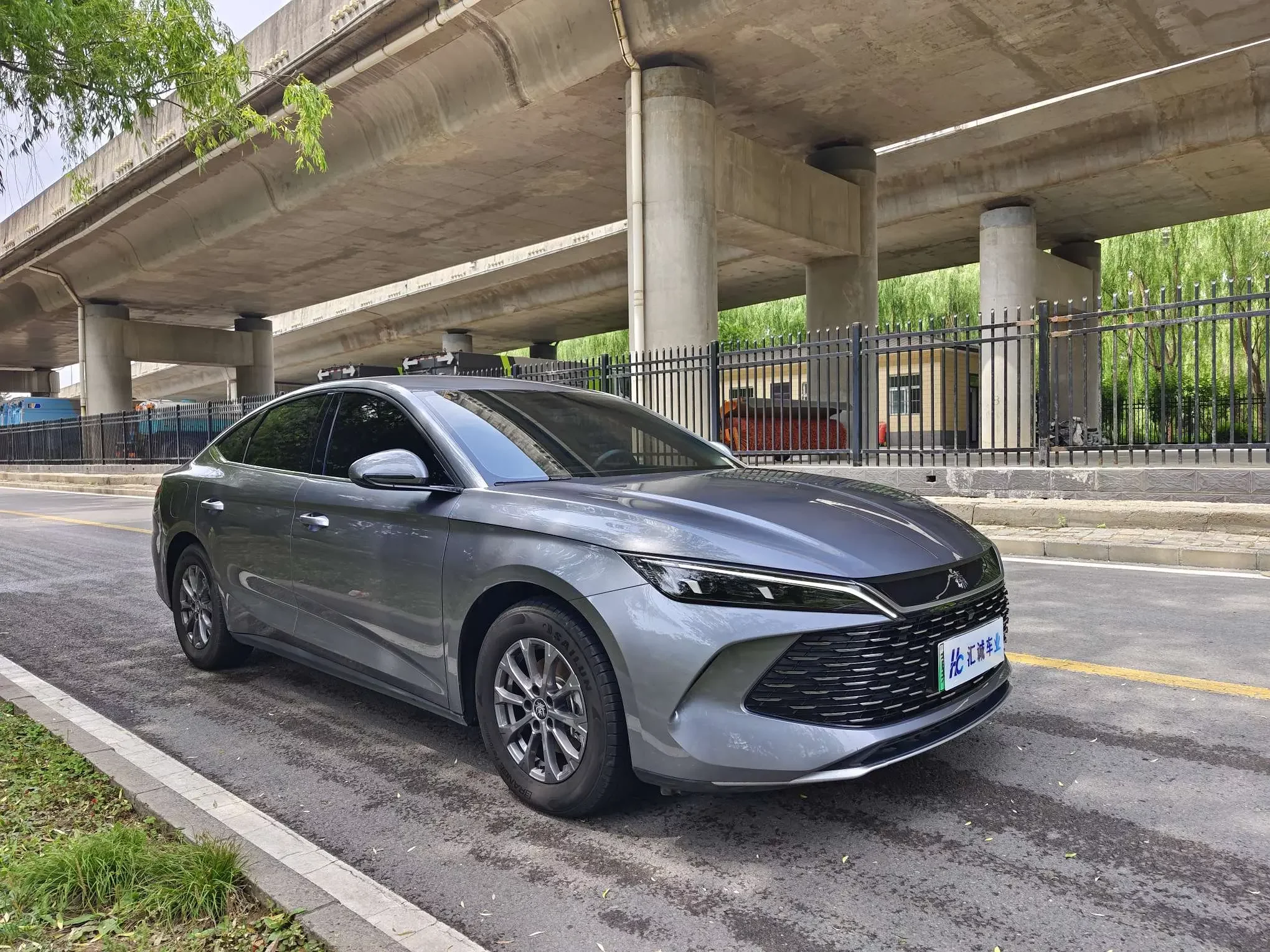 BYD Qin L DM