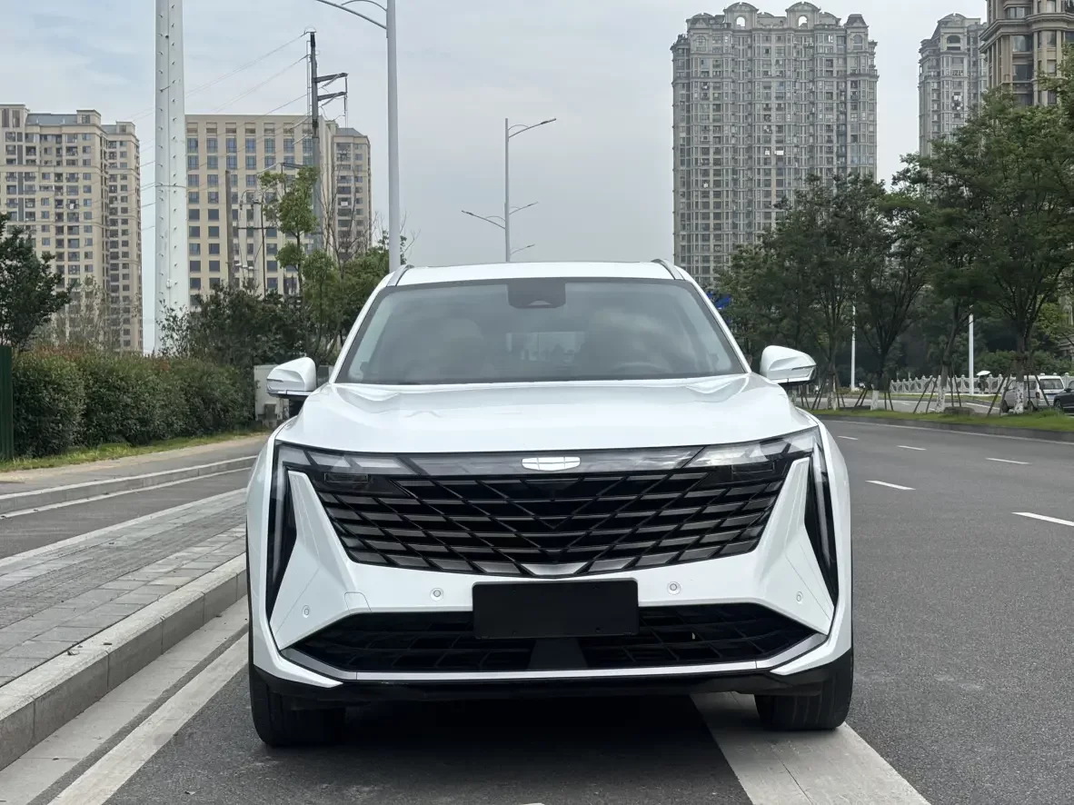 Geely Atlas L