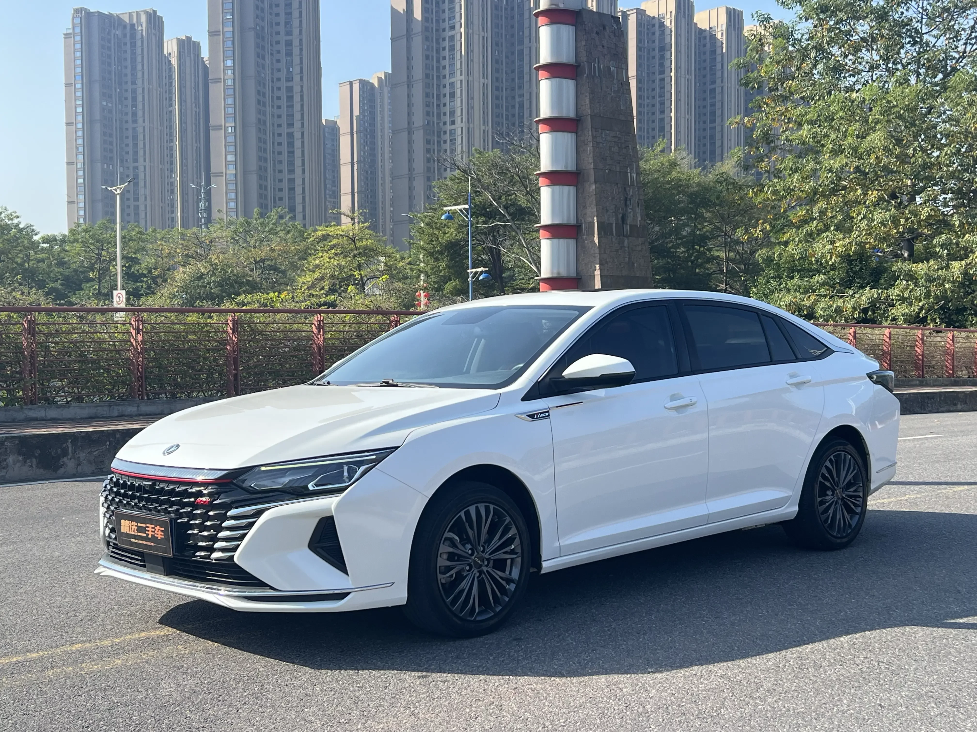 Dongfeng Yixuan MAX