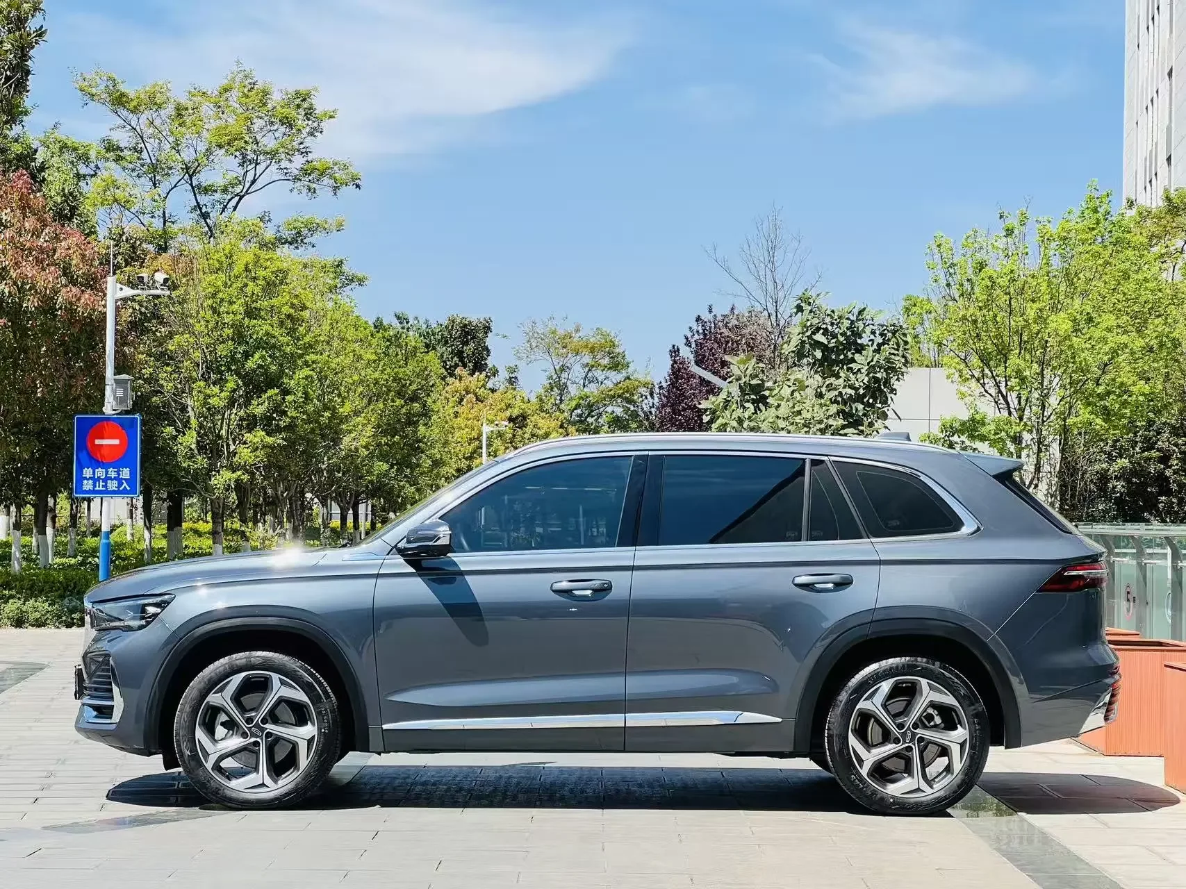 Geely Monjaro