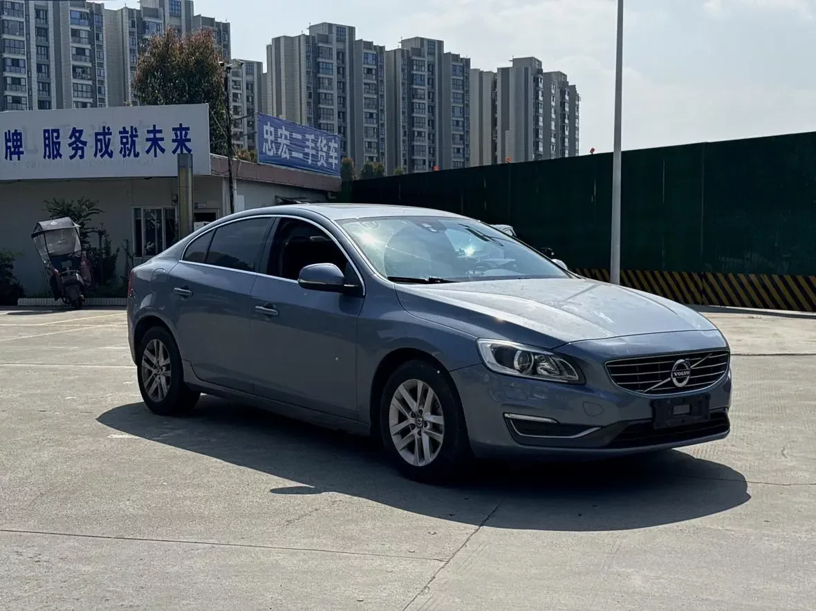 Volvo S60