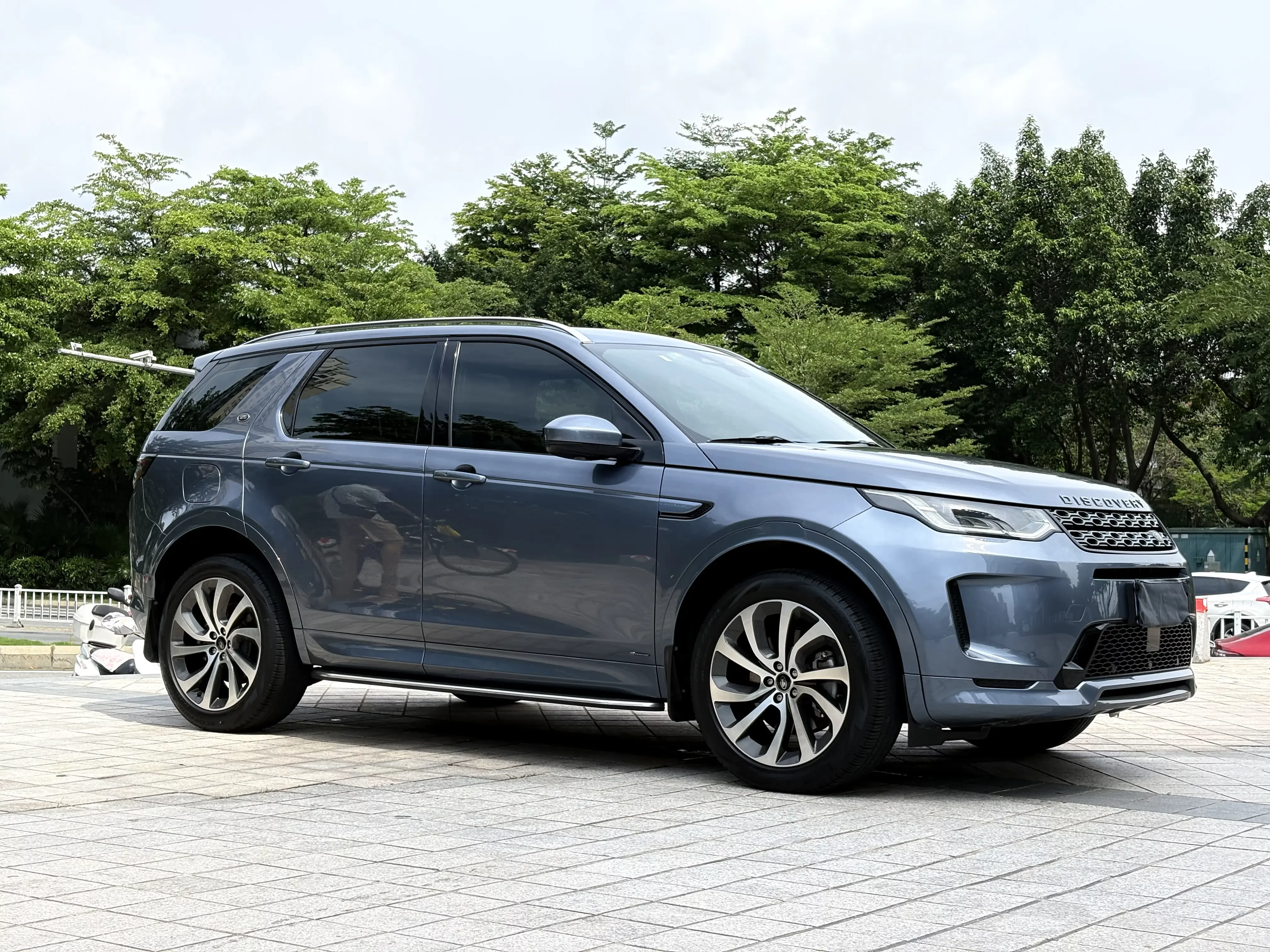 Land Rover Discover Sports