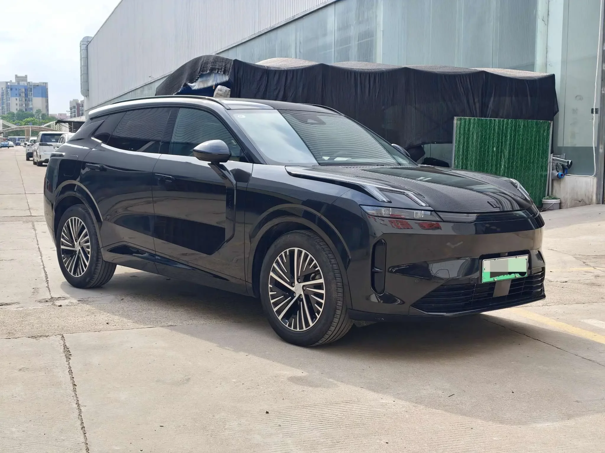 Lynk & Co 08 EM-P