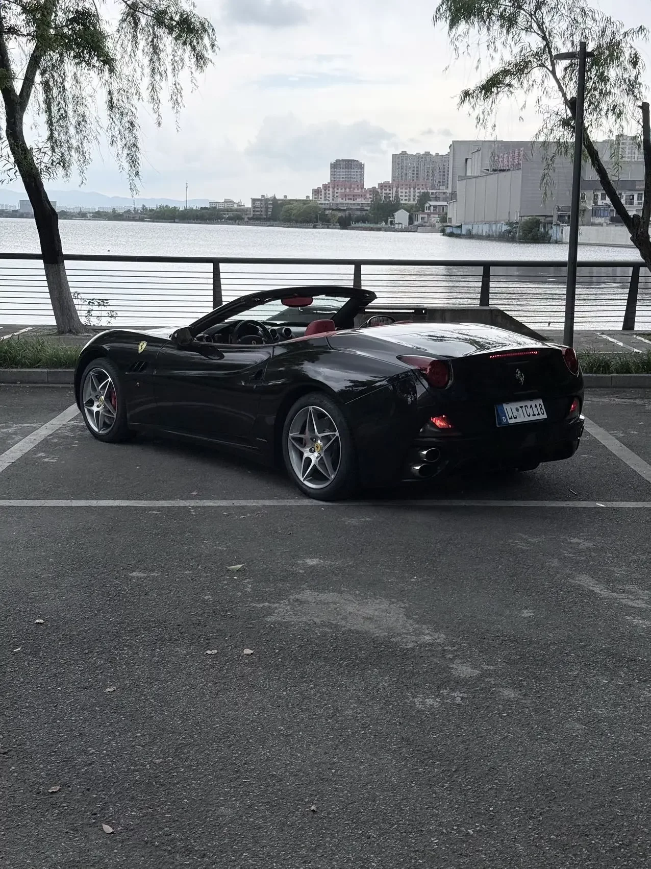 Ferrari California T