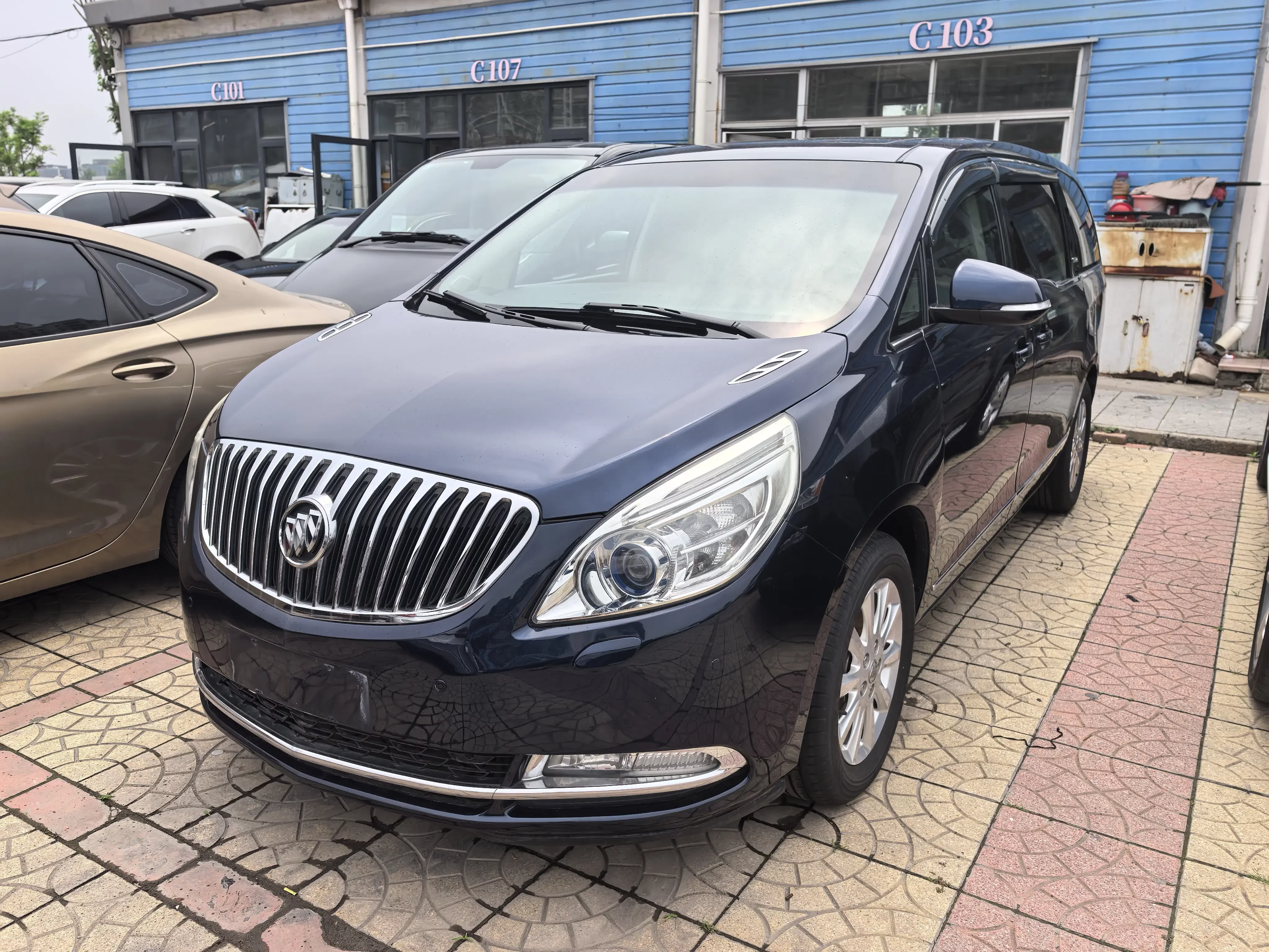 Buick GL8