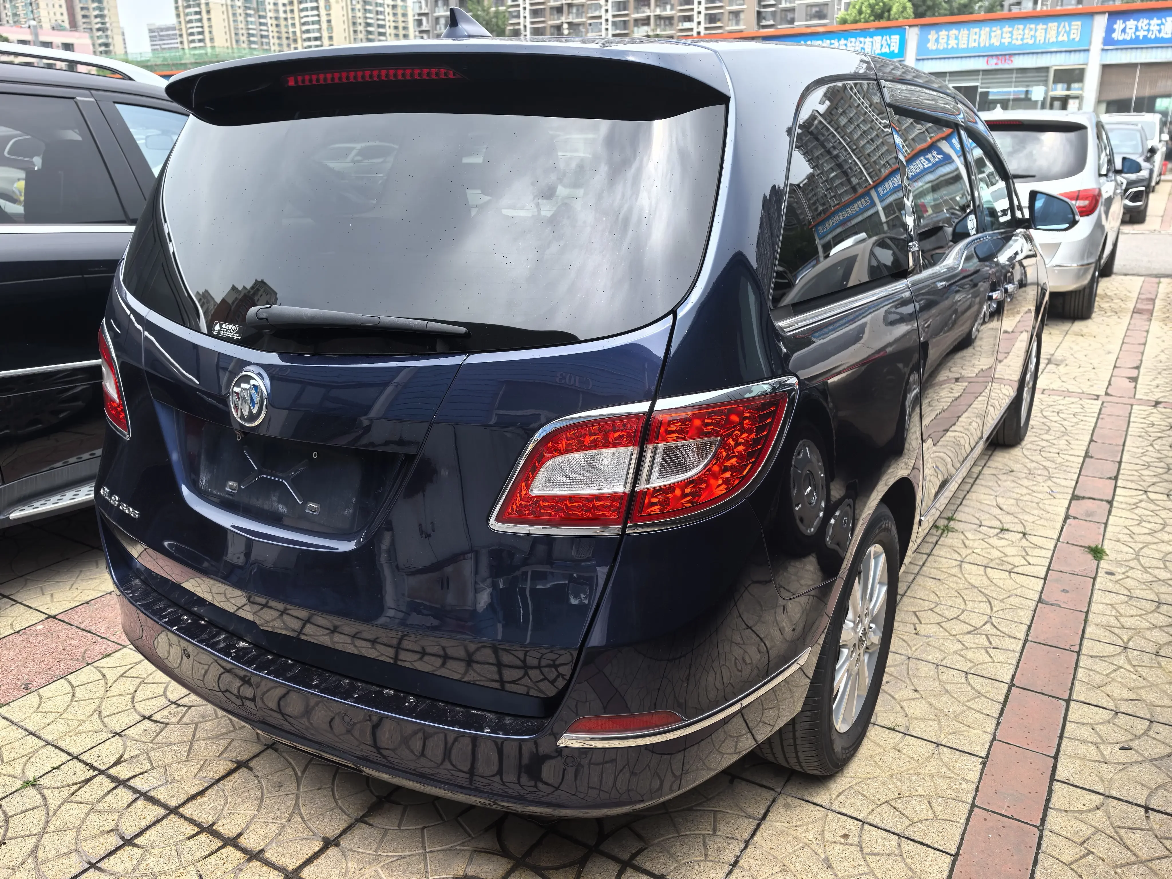 Buick GL8