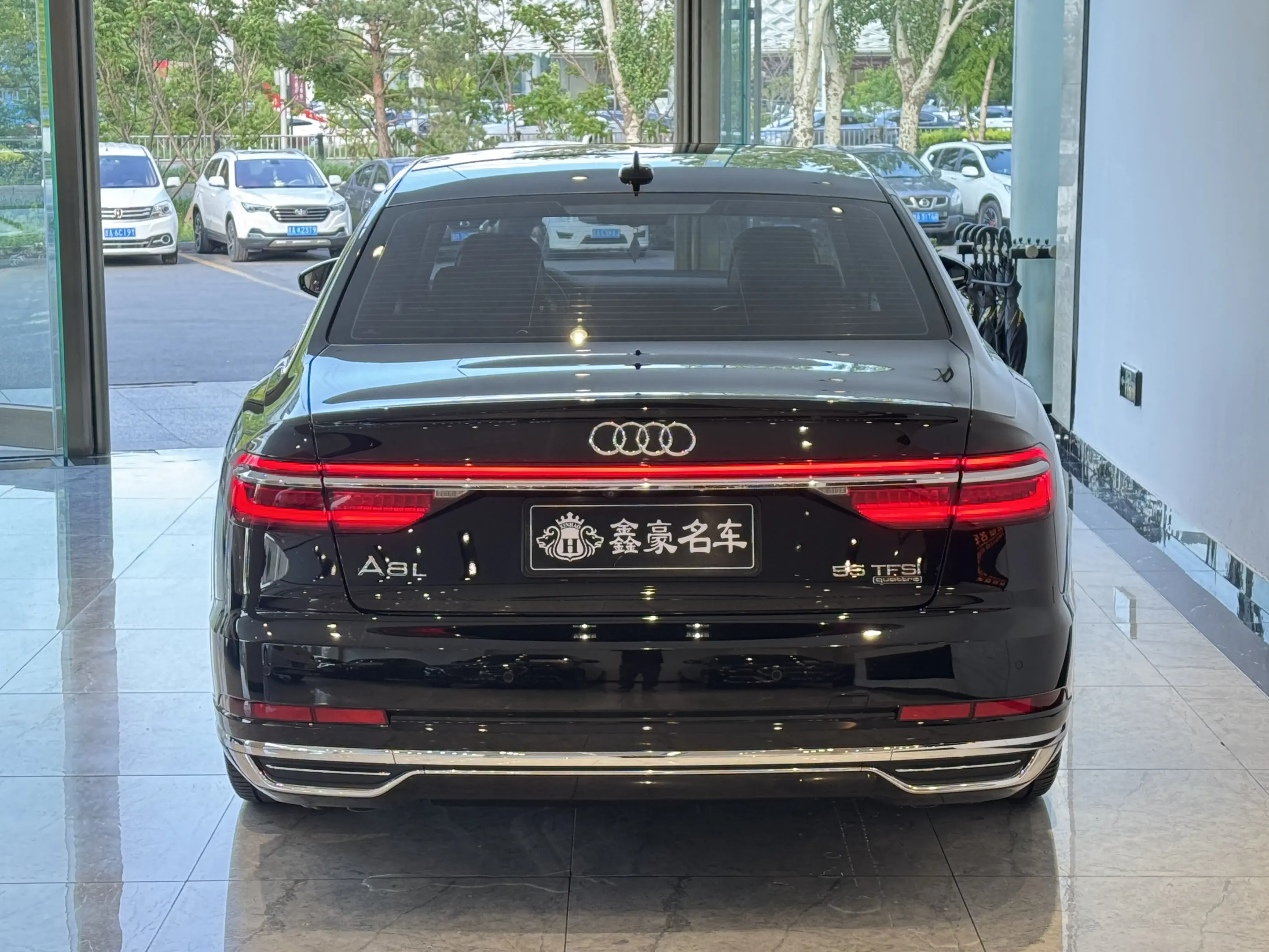 Audi A8