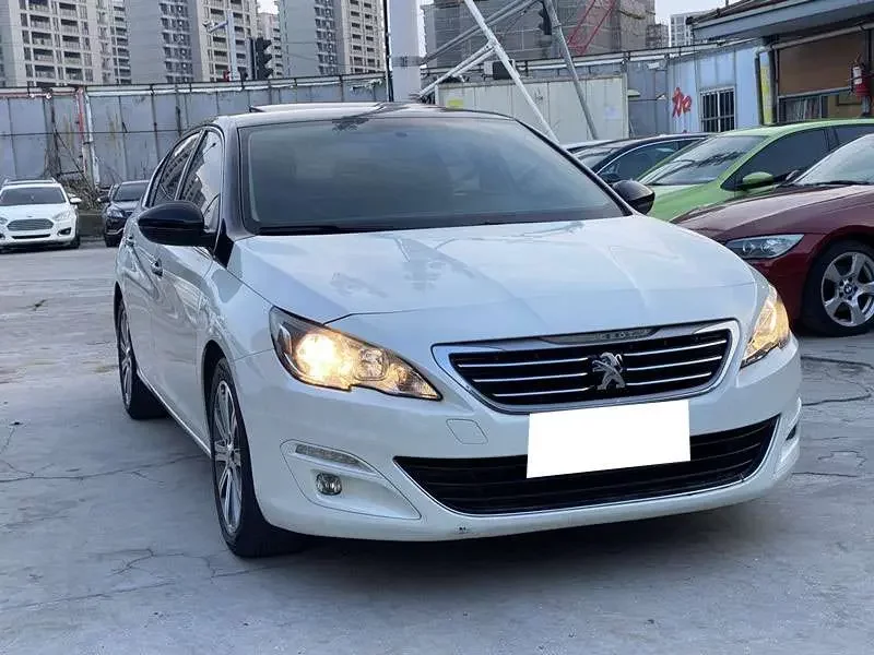 Peugeot 408