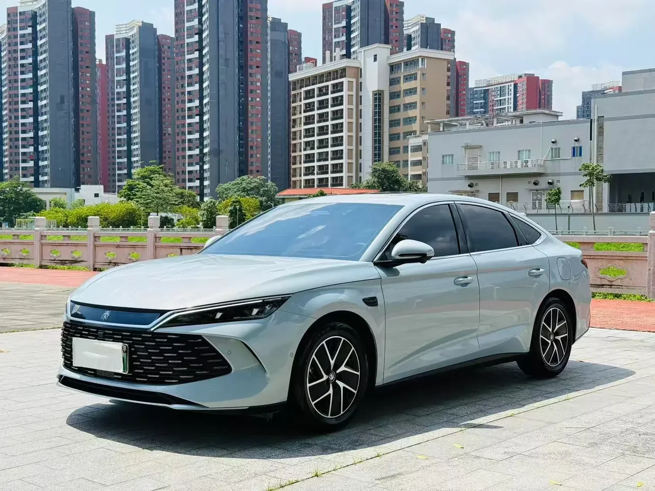 BYD Qin L DM