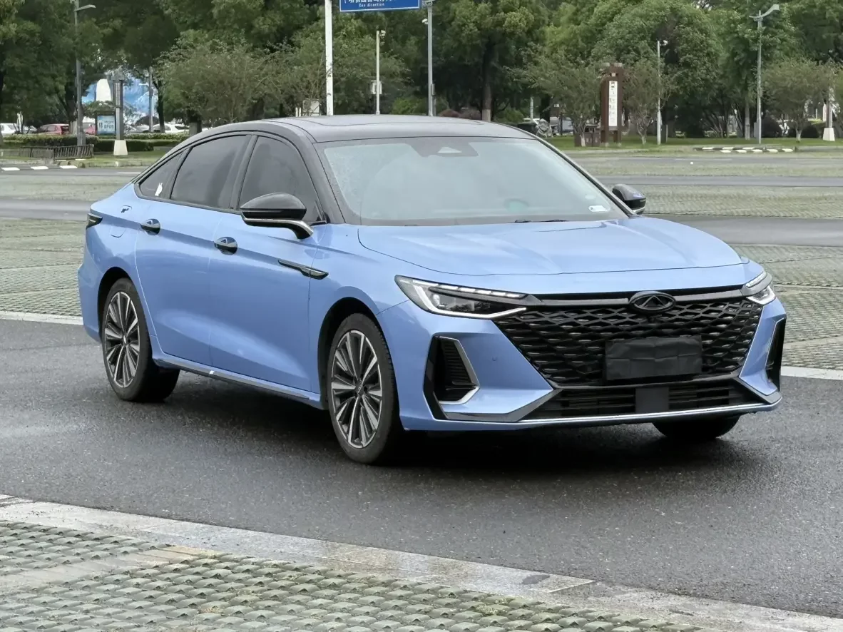 Chery Arrizo 8