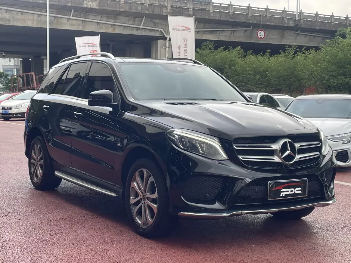 Mercedes-Benz GLE (Imported)