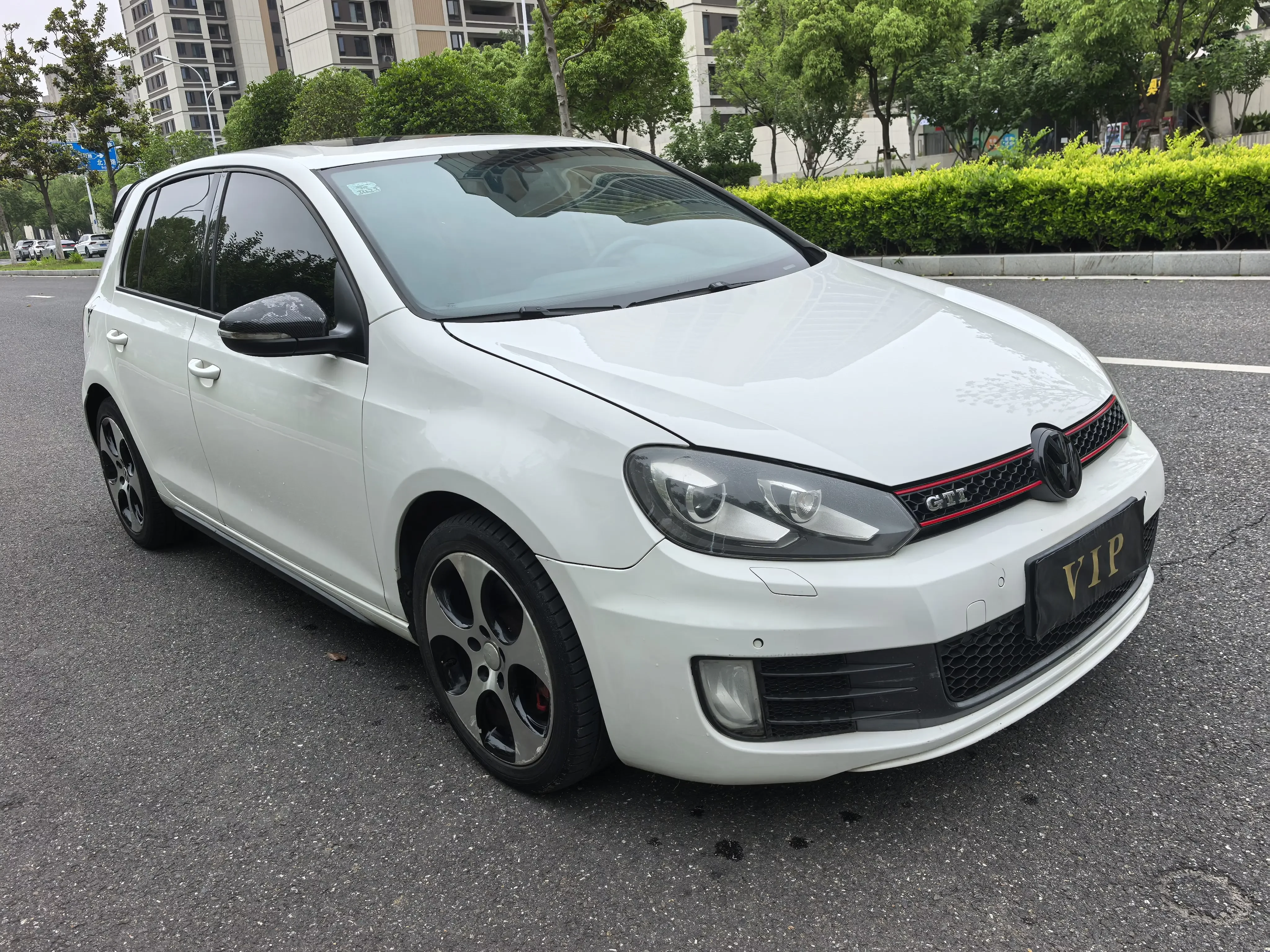 Volkswagen Golf GTI