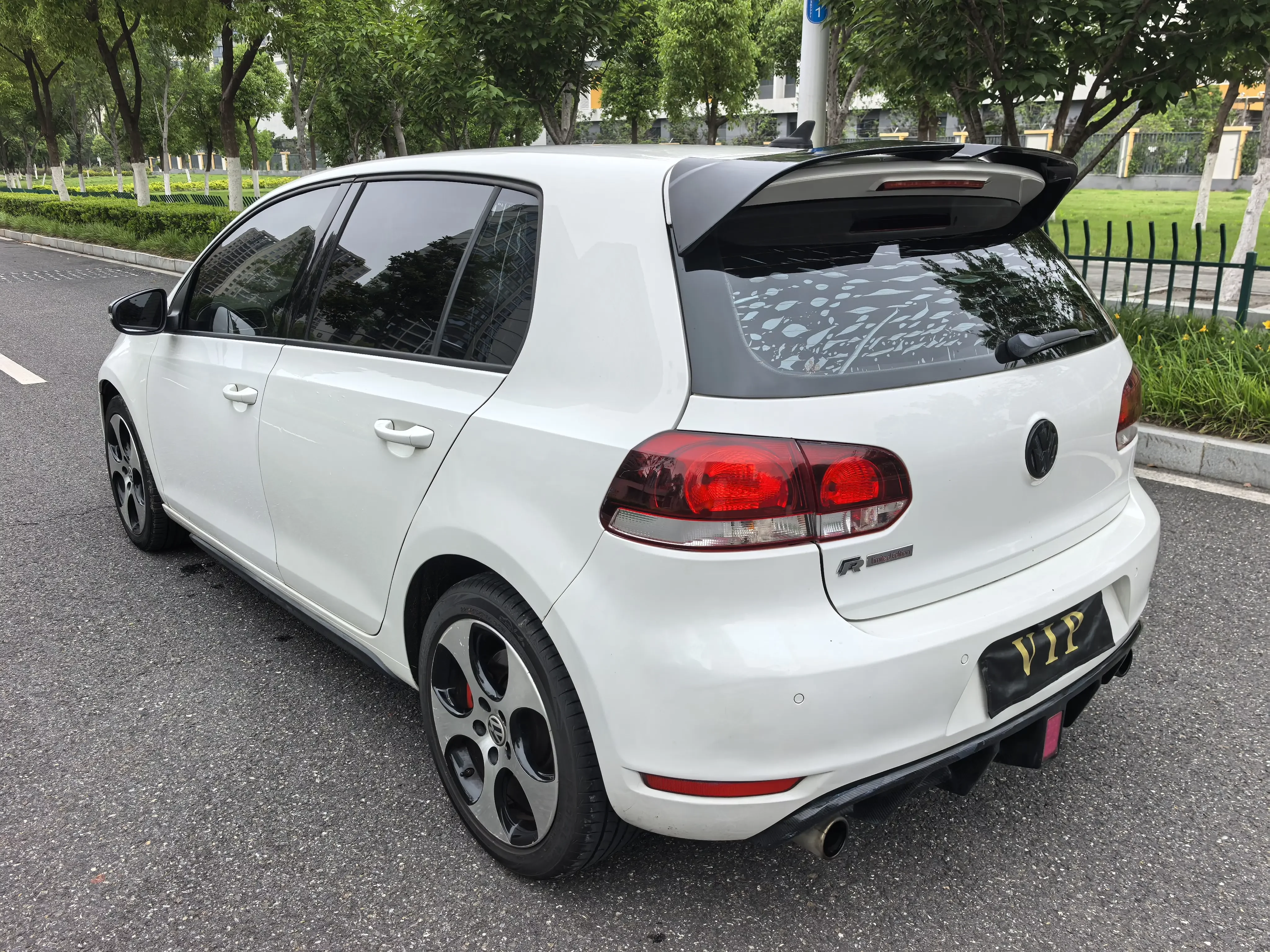 Volkswagen Golf GTI