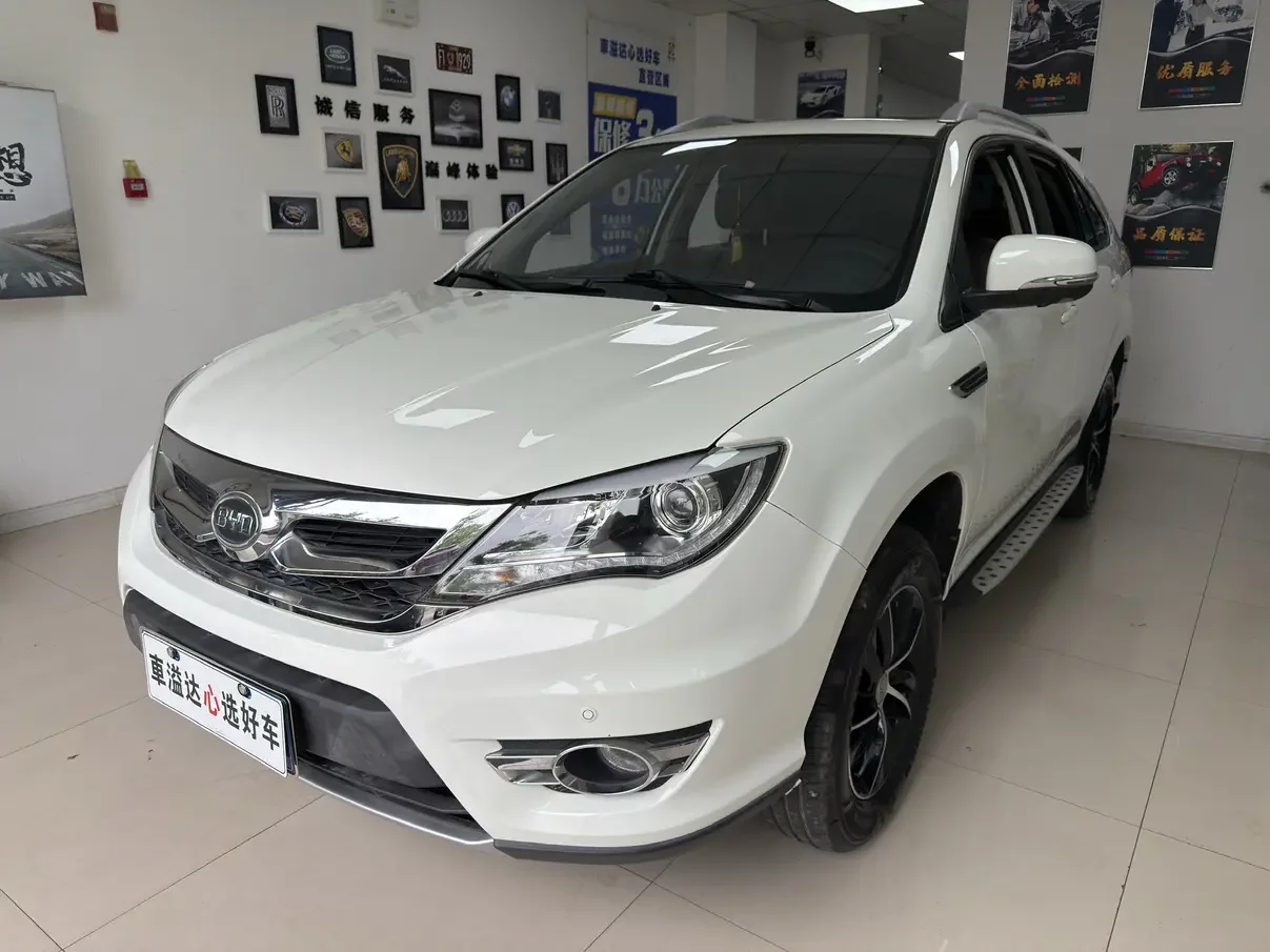 BYD S7