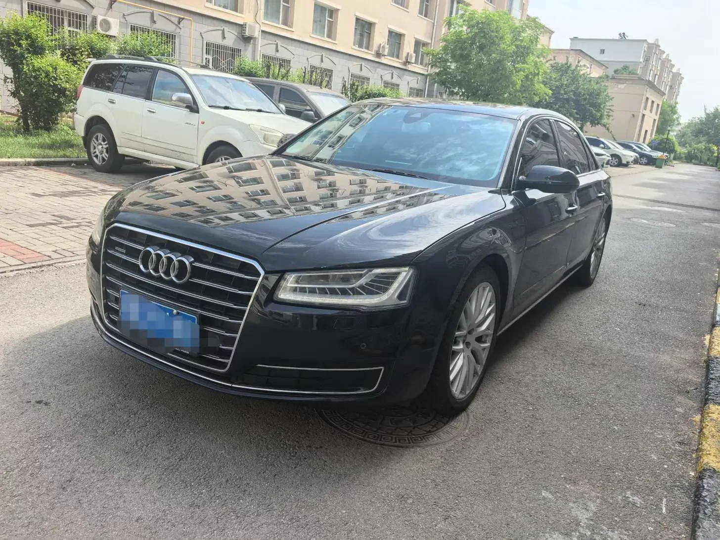 Audi A8