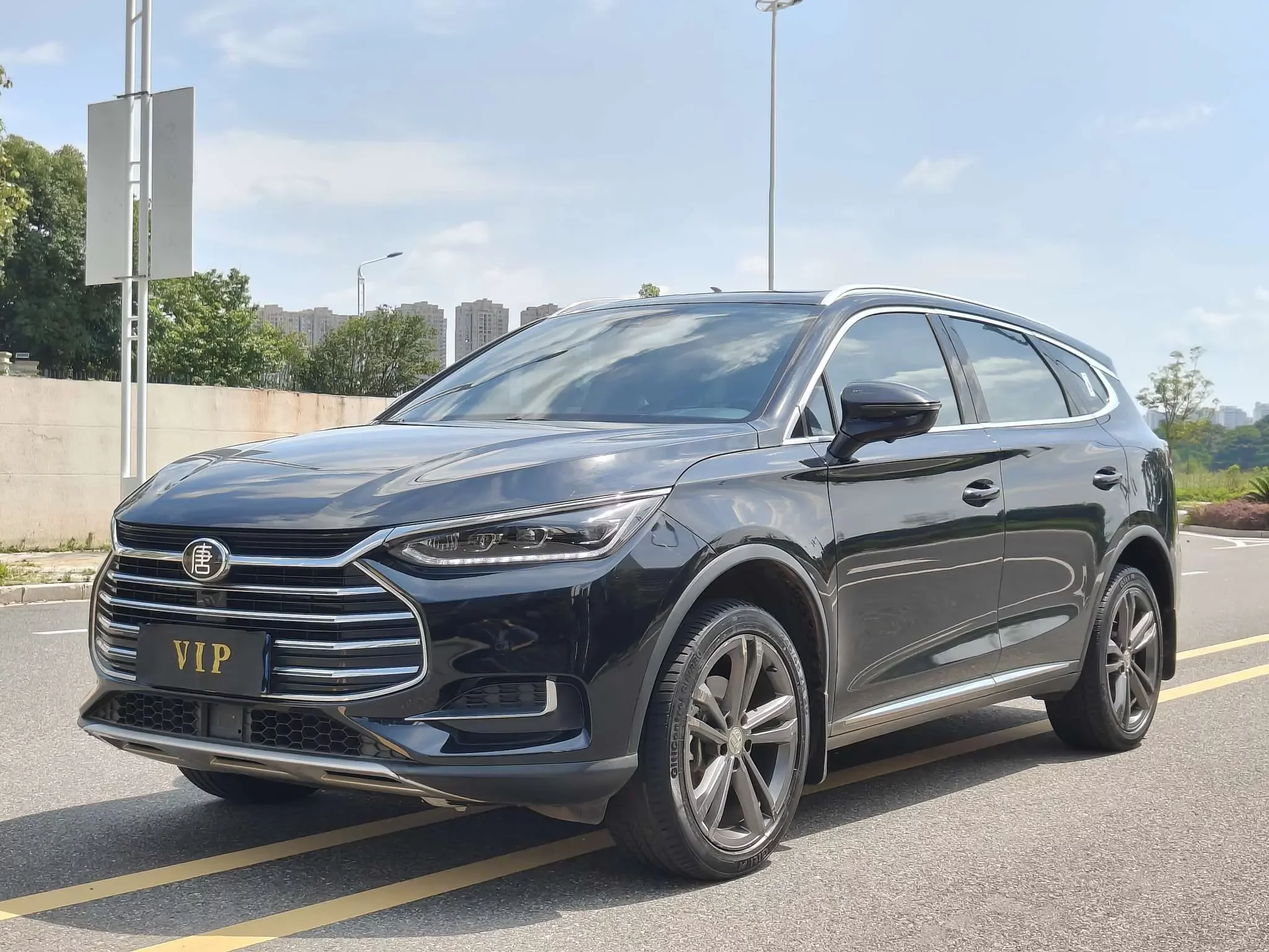 BYD Tang
