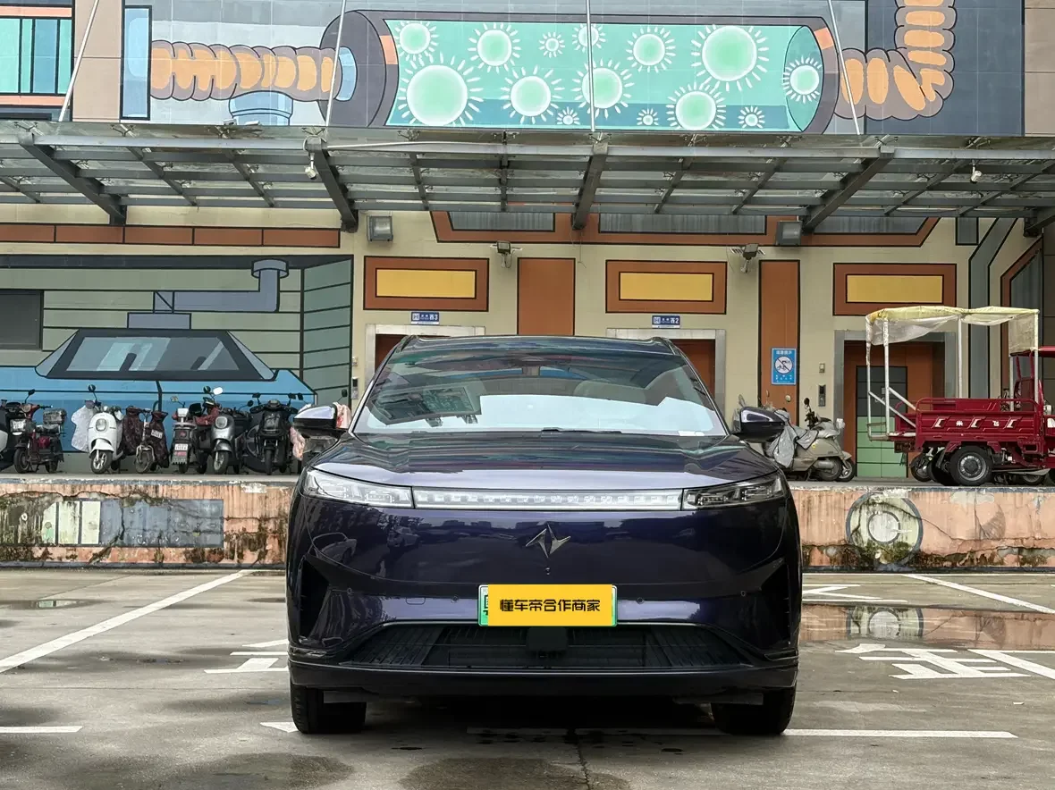 Dongfeng Yipai 008  из Китая