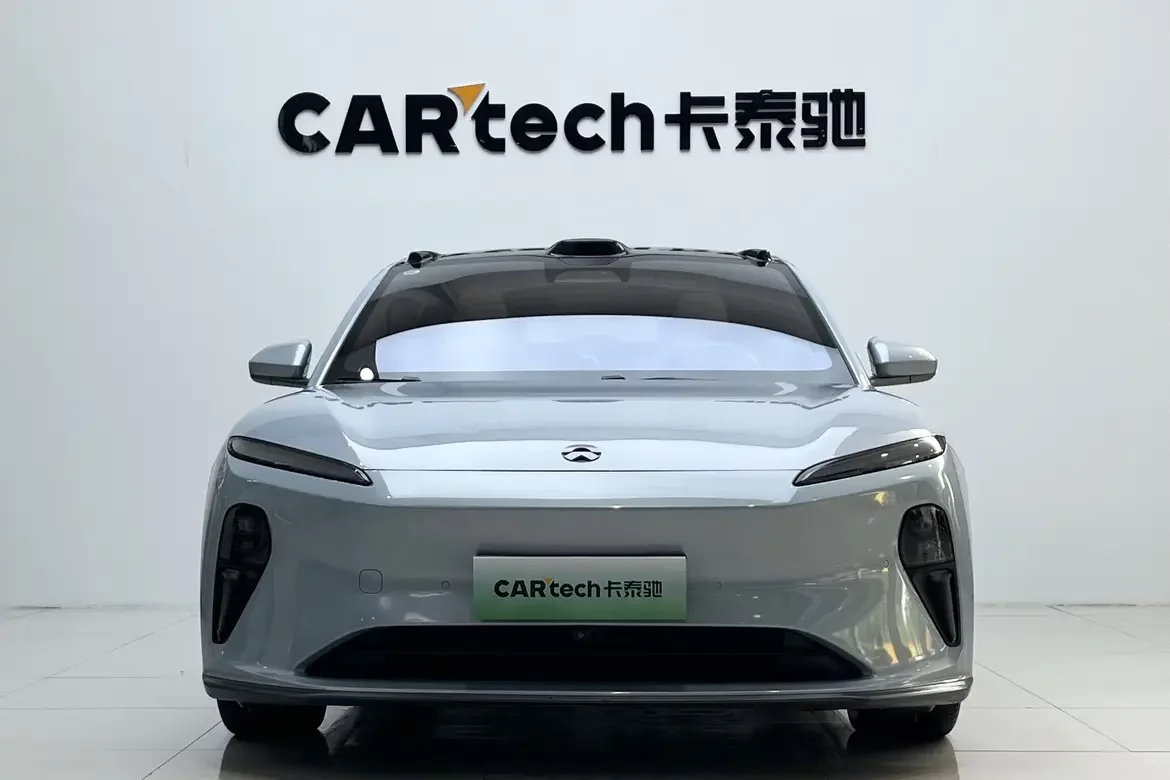 NIO ET5