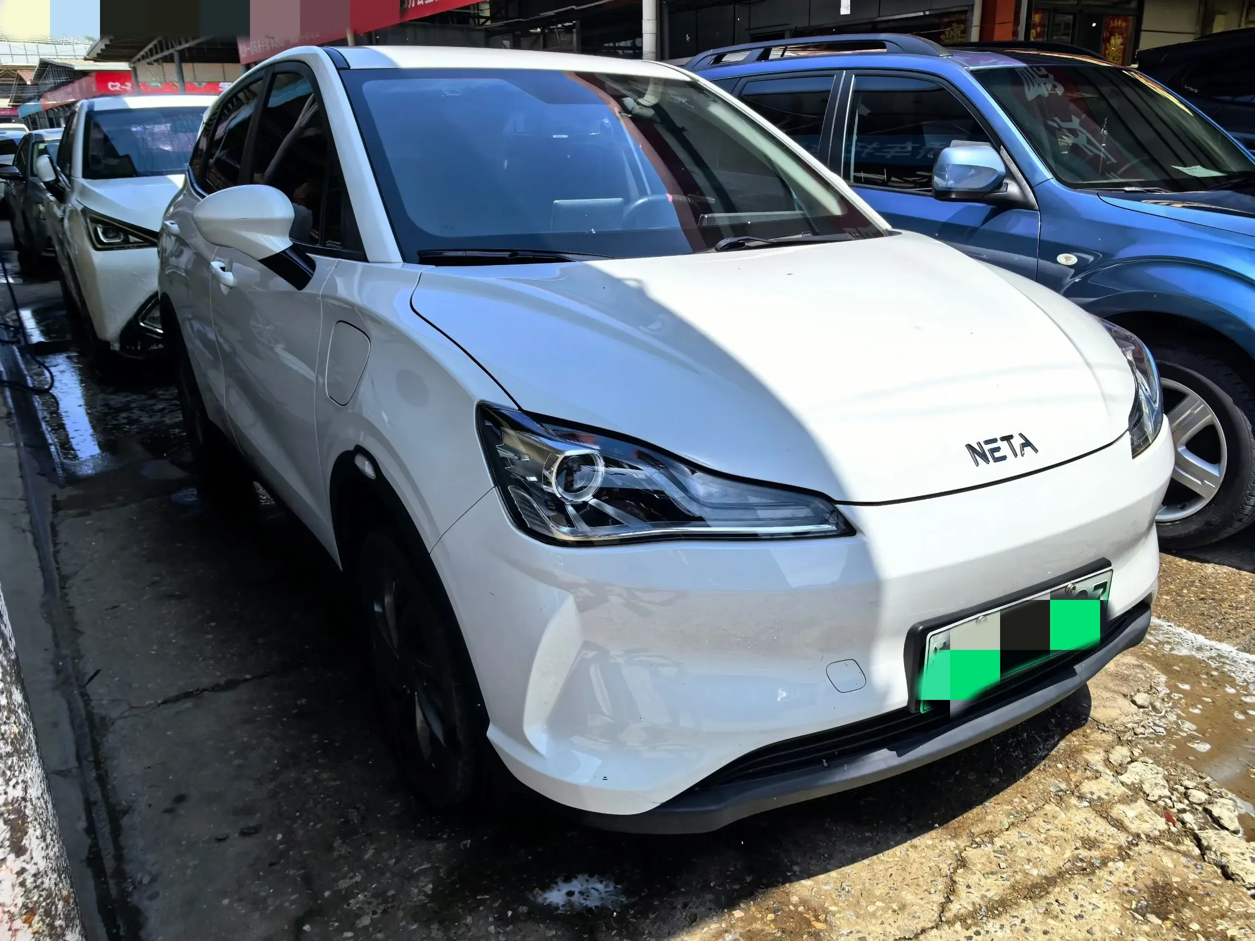 NETA Nezha V