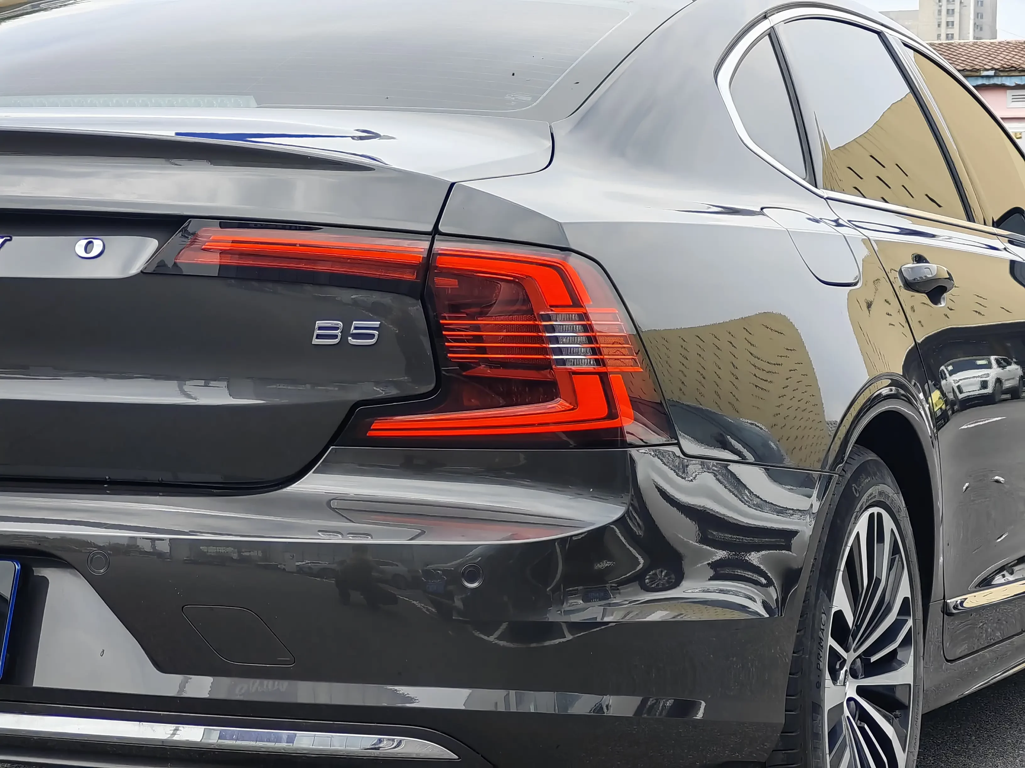 Volvo S90