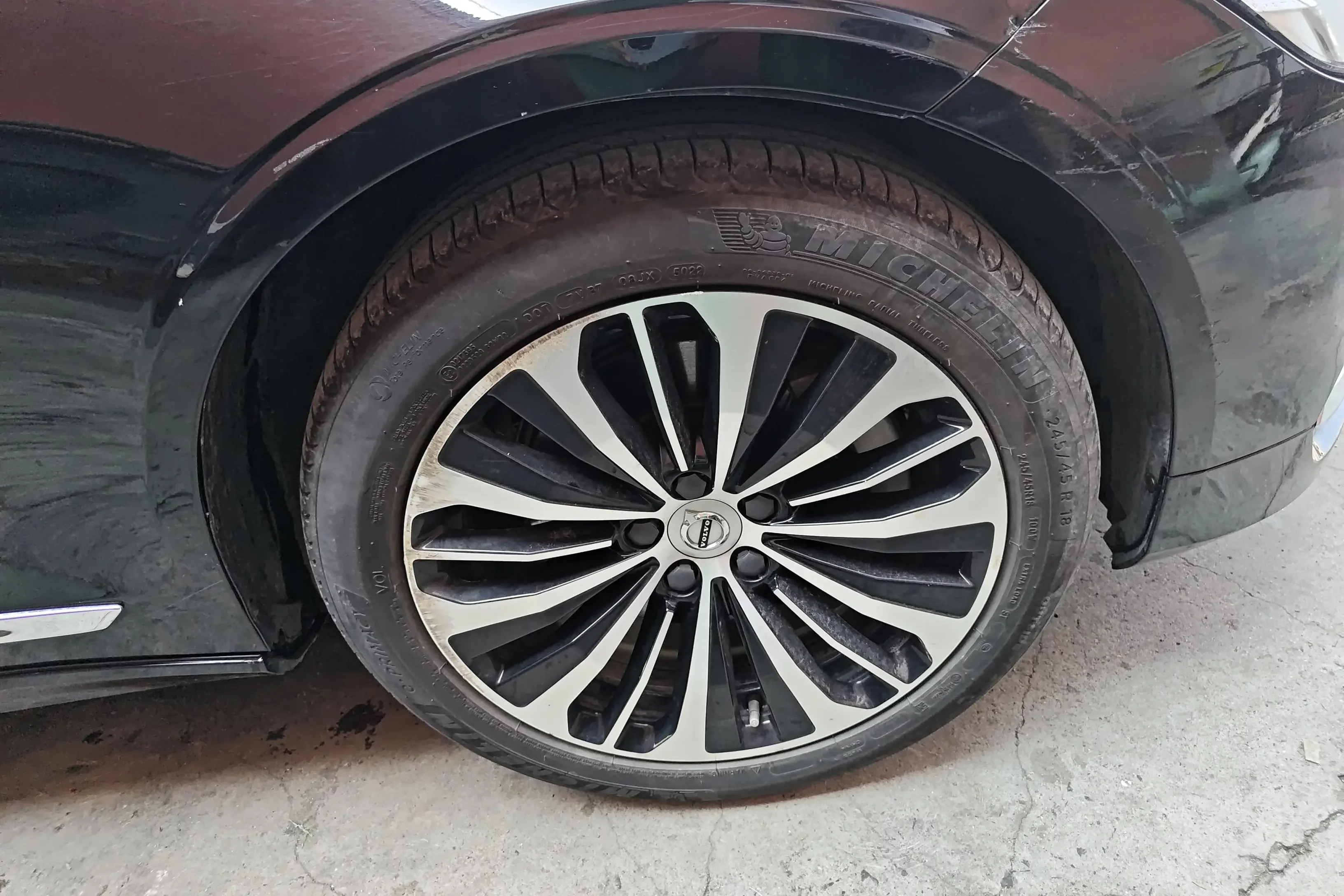 Volvo S90