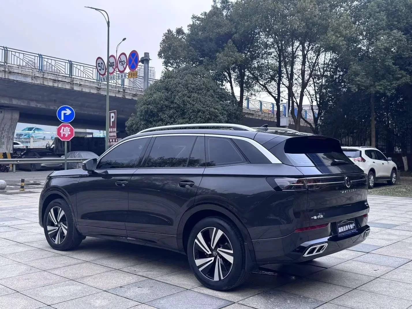 Volkswagen patrol