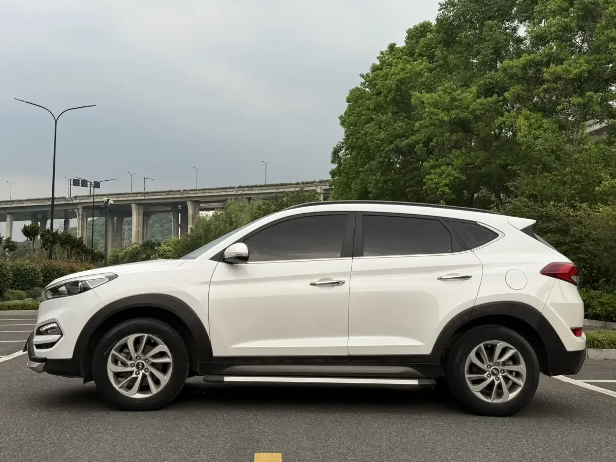 Hyundai Tucson L