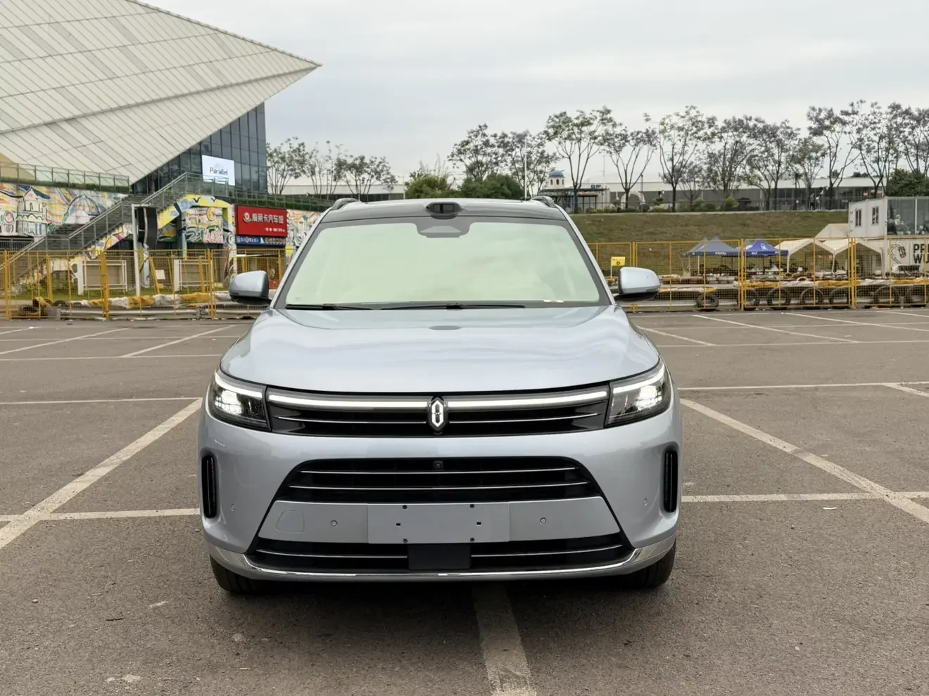 AITO M7 (Wenjie M7)  из Китая