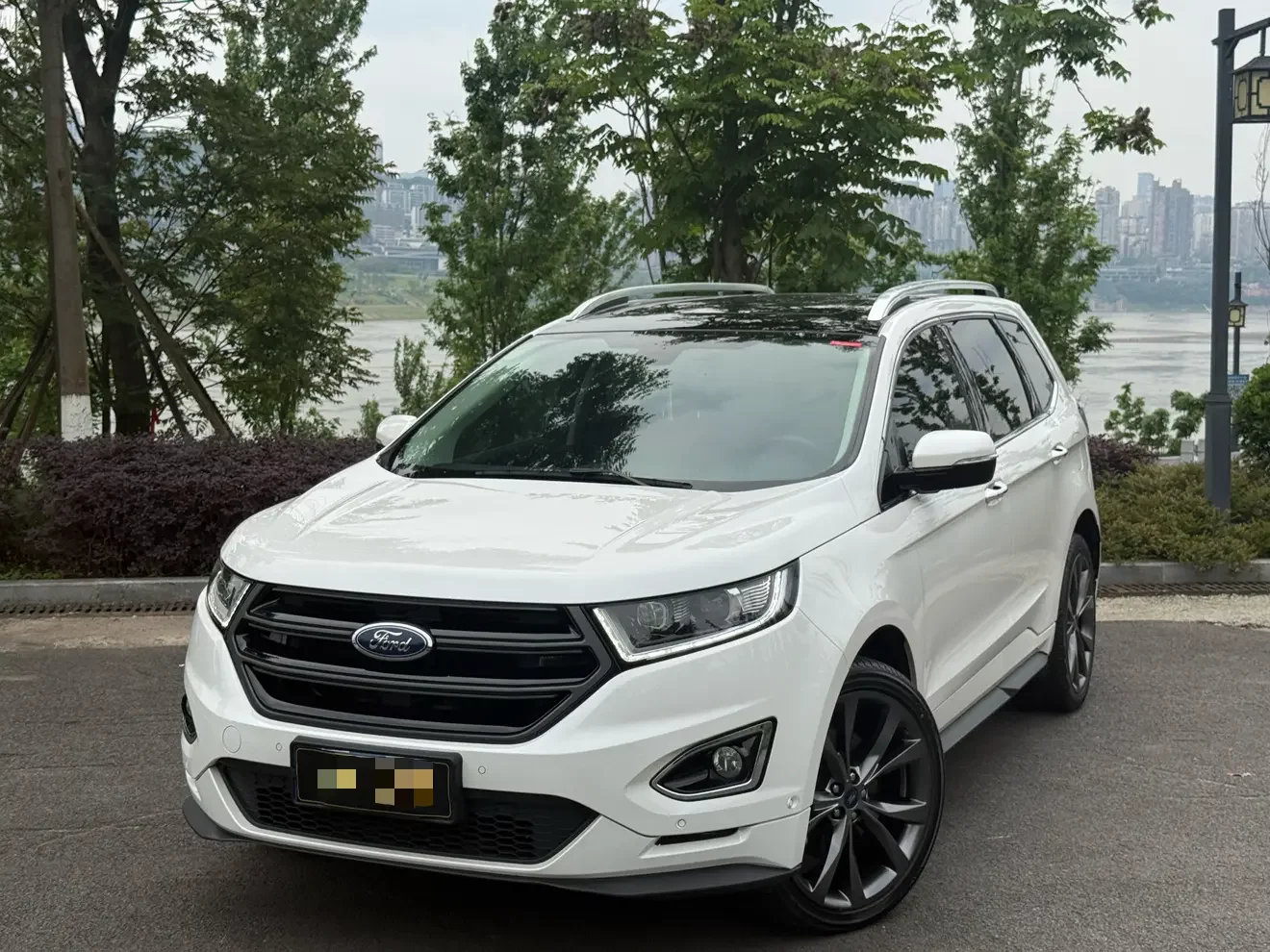 Ford sharp boundary