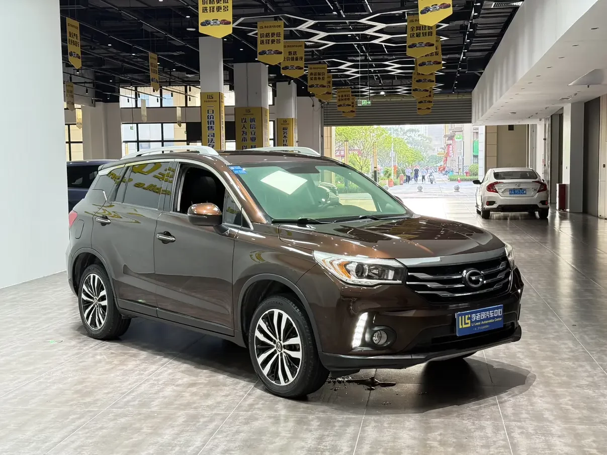 GAC Trumpchi GS4