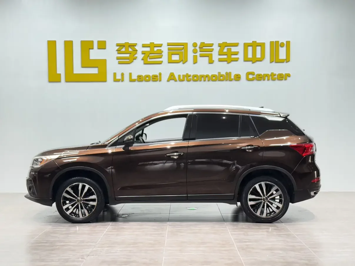 GAC Trumpchi GS4