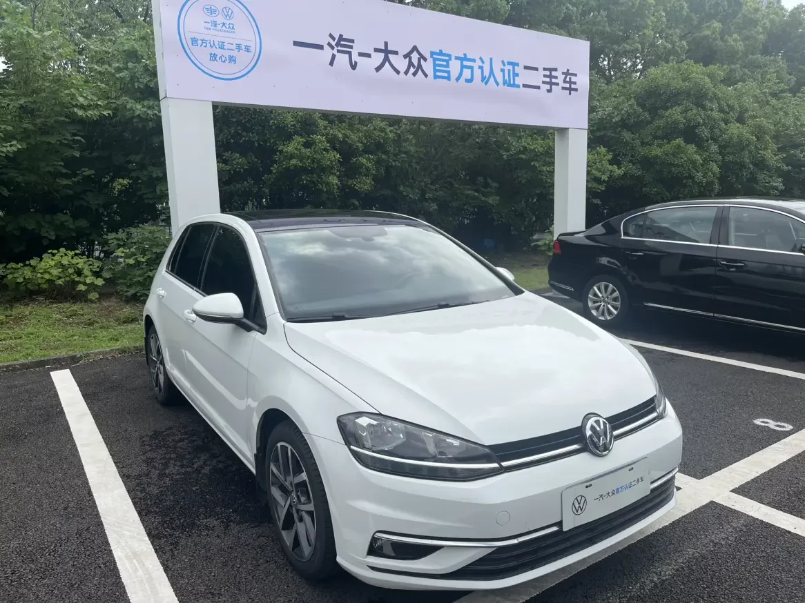 Volkswagen golf