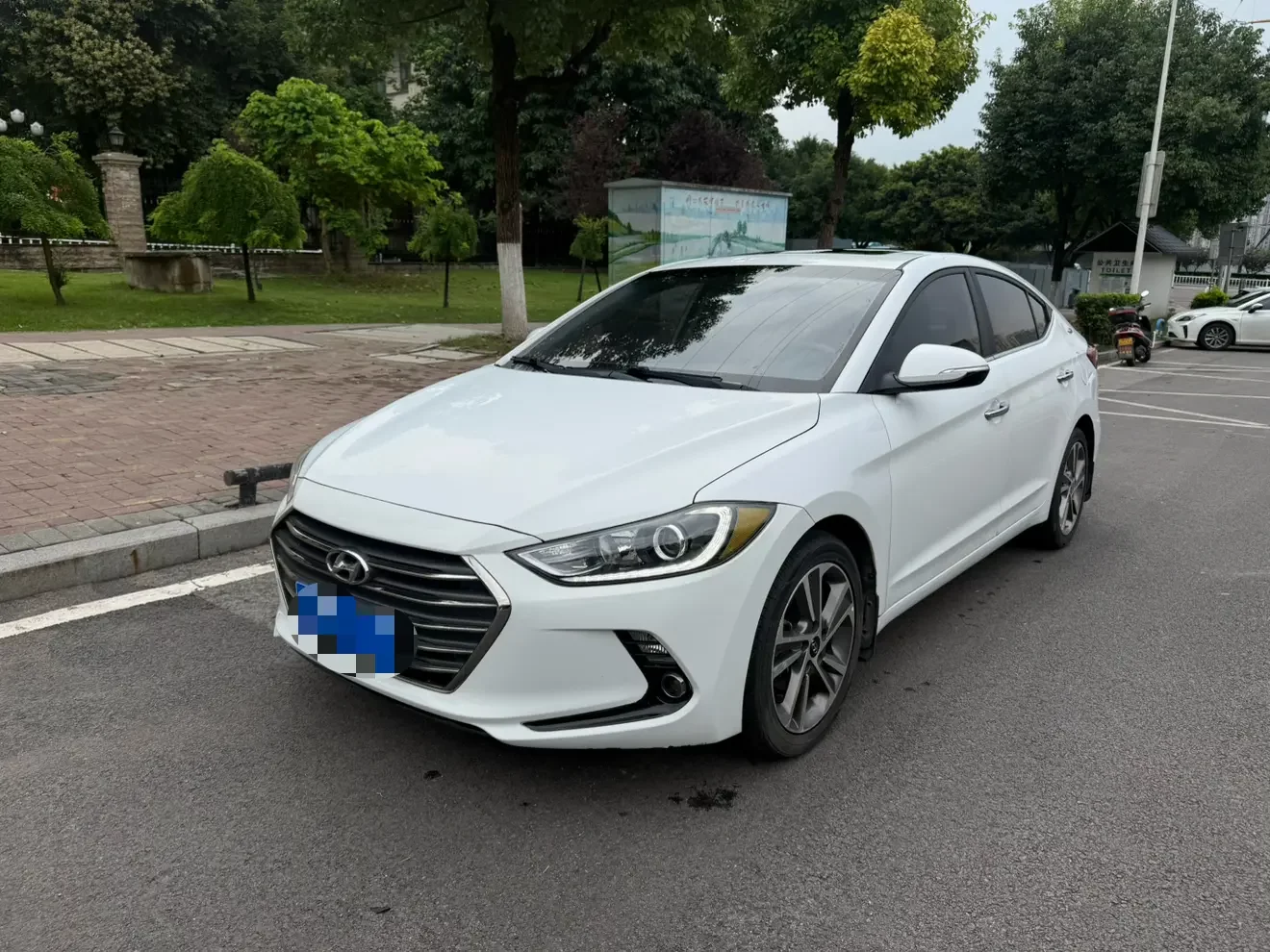 Hyundai lead
