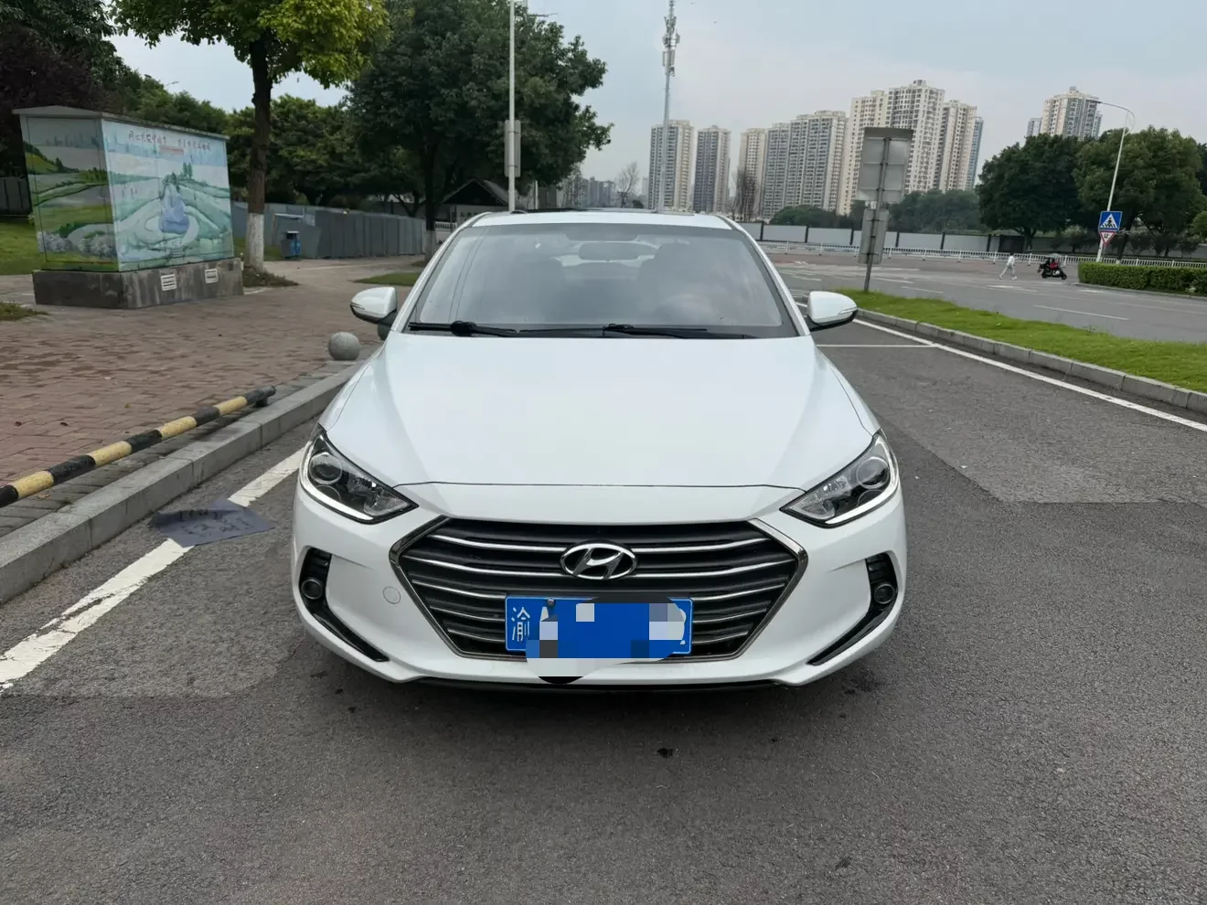 Hyundai lead