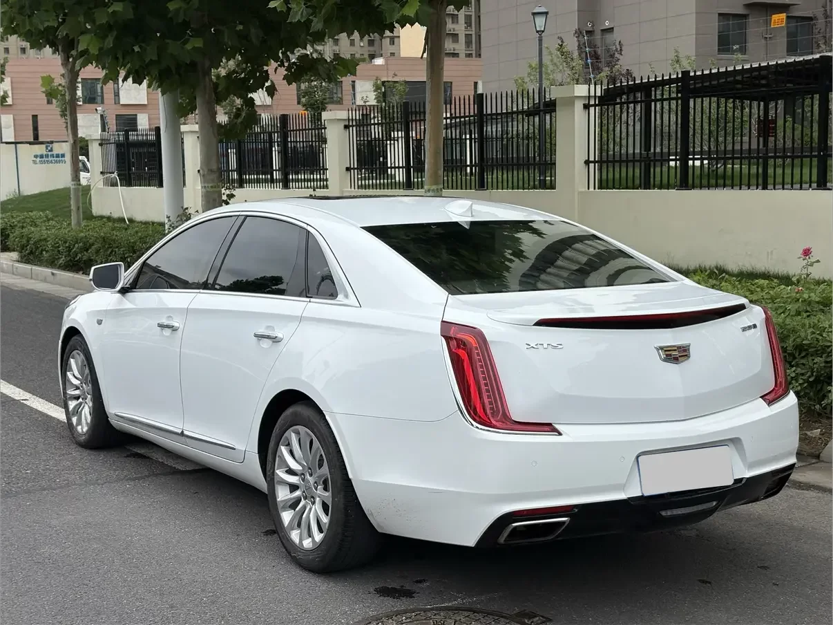 Cadillac XTS