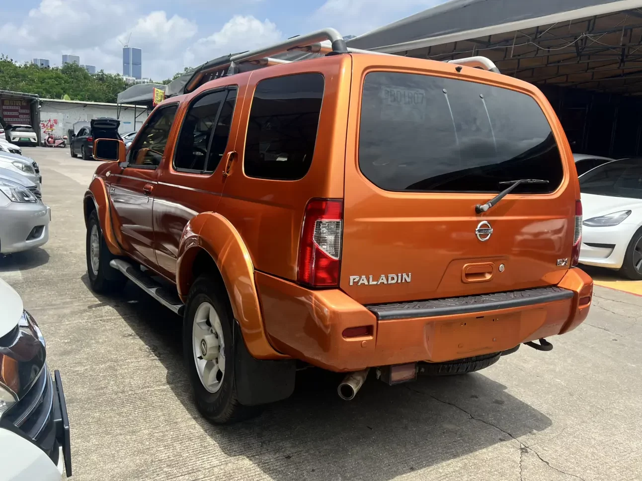 Nissan Paladin