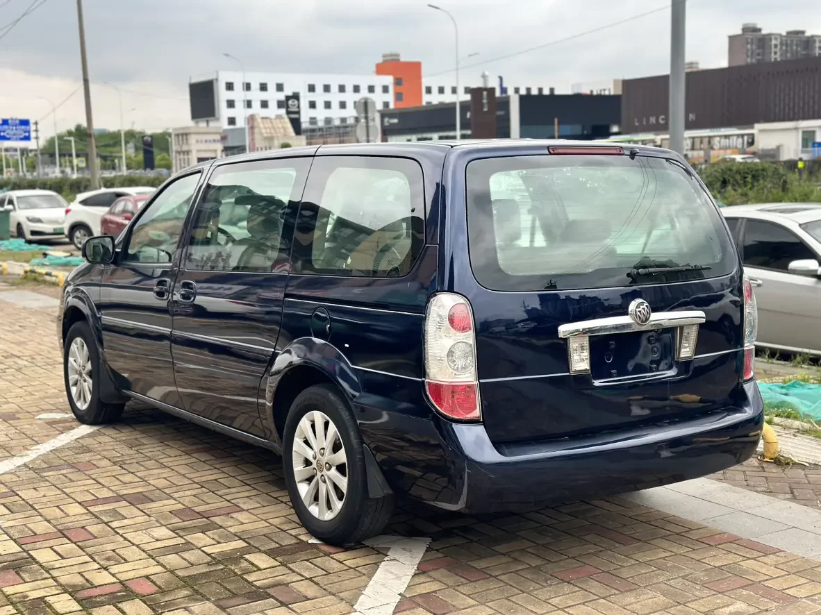 Buick GL8