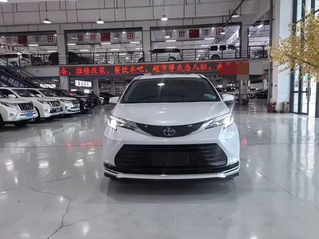 Toyota Sienna